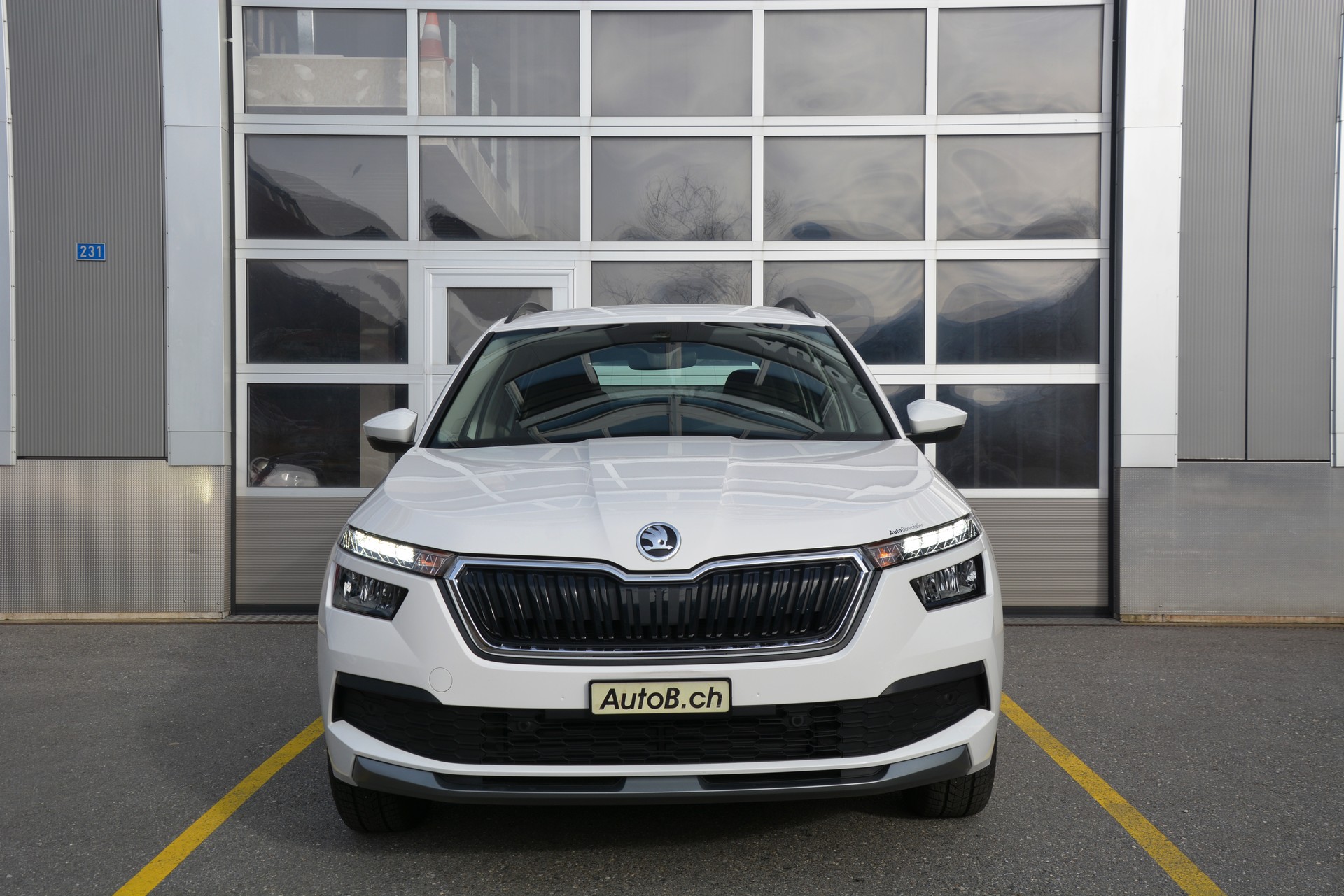 SKODA Kamiq 1.0 TSI Style DSG-image-2