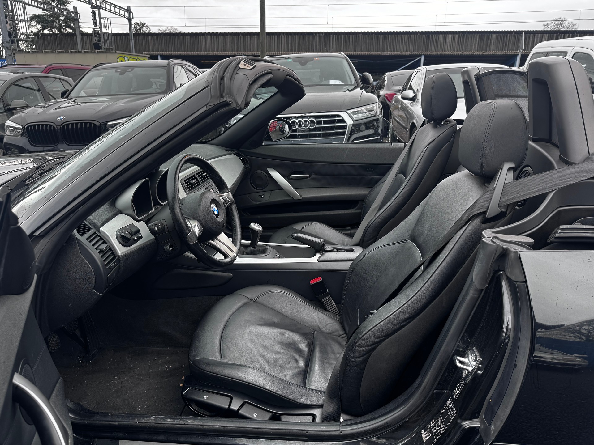 BMW Z4 2.0i Roadster-image-6