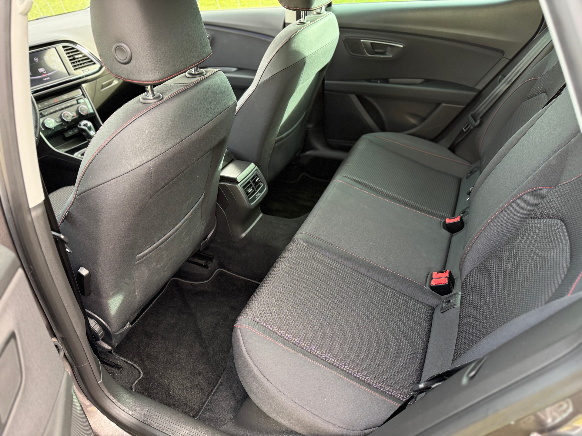 SEAT Leon 1.4 TSI ACT FR-image-9