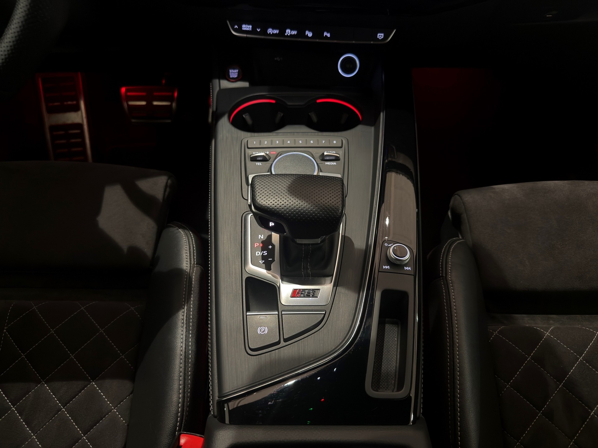 AUDI RS5 Coupé 2.9 TFSI quattro tiptronic-image-19