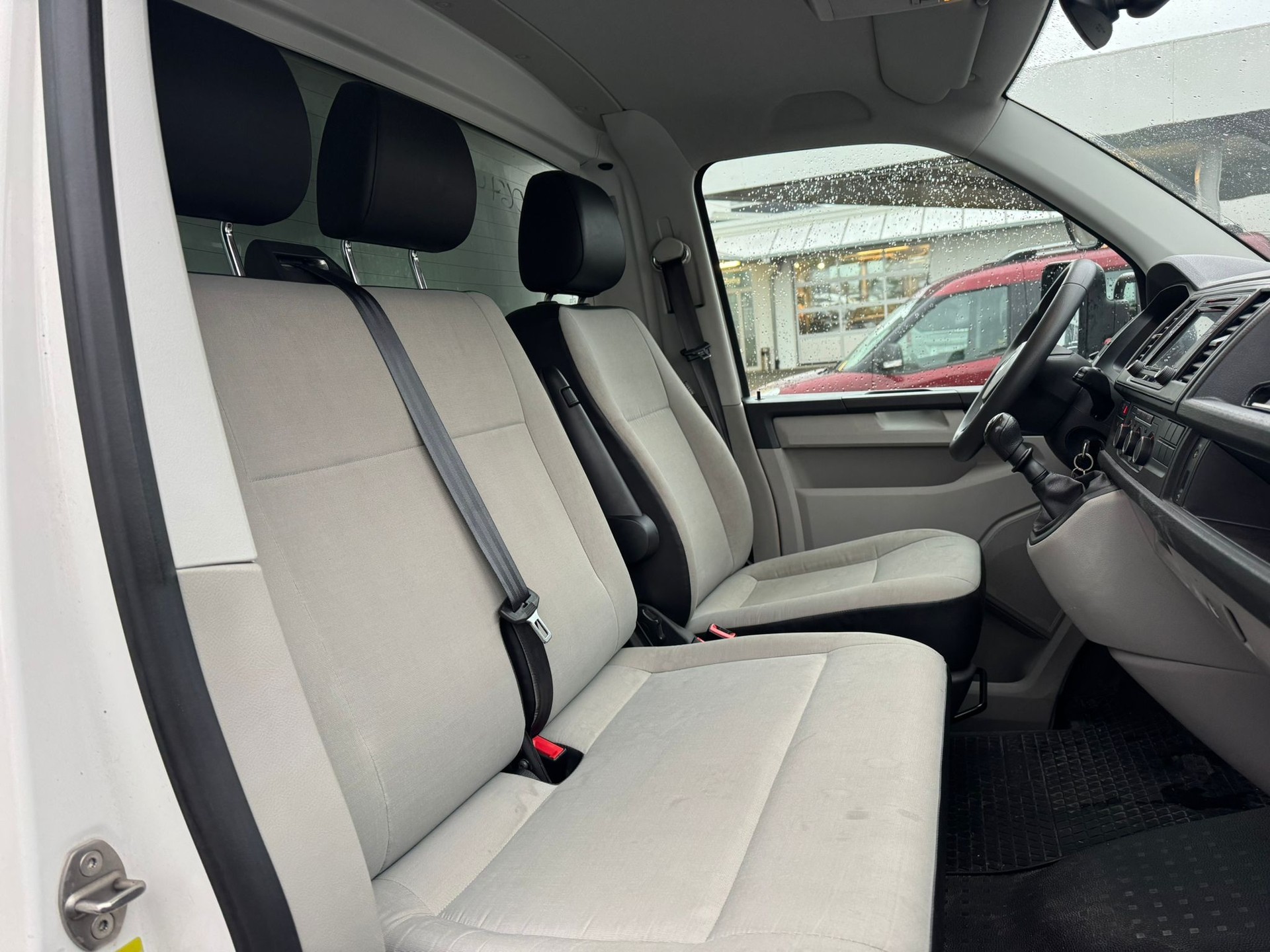 VW T6 2.0 TDI-image-12