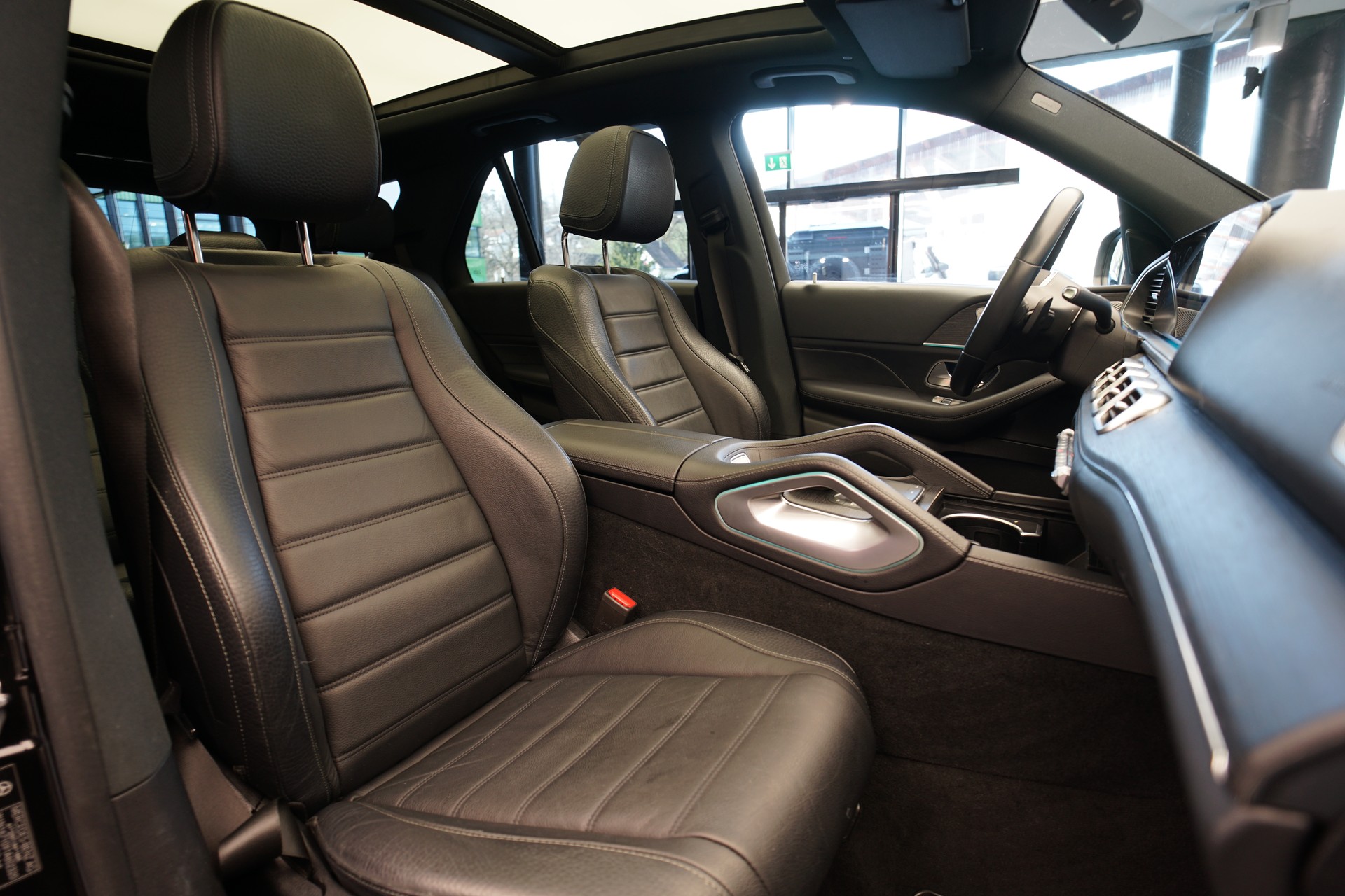 MERCEDES-BENZ GLE 300 d 4Matic 9G-Tronic *CH-Fahrzeug*-image-19