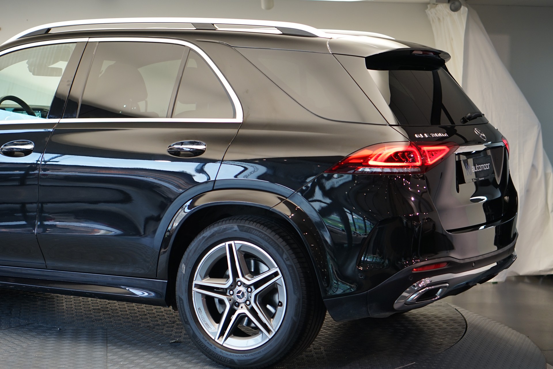 MERCEDES-BENZ GLE 300 d 4Matic 9G-Tronic *CH-Fahrzeug*-image-12