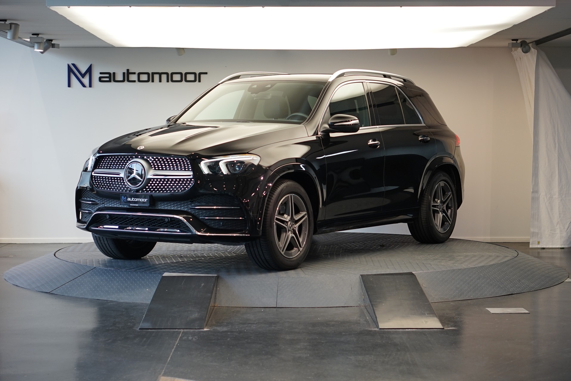 MERCEDES-BENZ GLE 300 d 4Matic 9G-Tronic *CH-Fahrzeug*-image-0