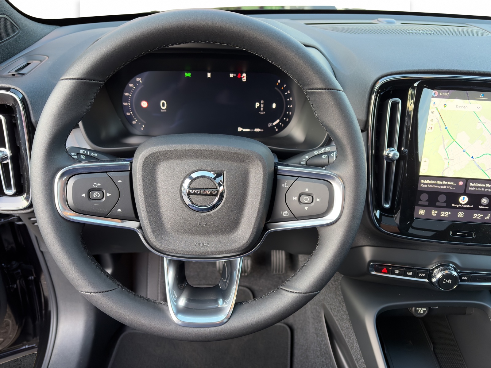 VOLVO XC40 2.0 B4 MH Black Edition-image-10