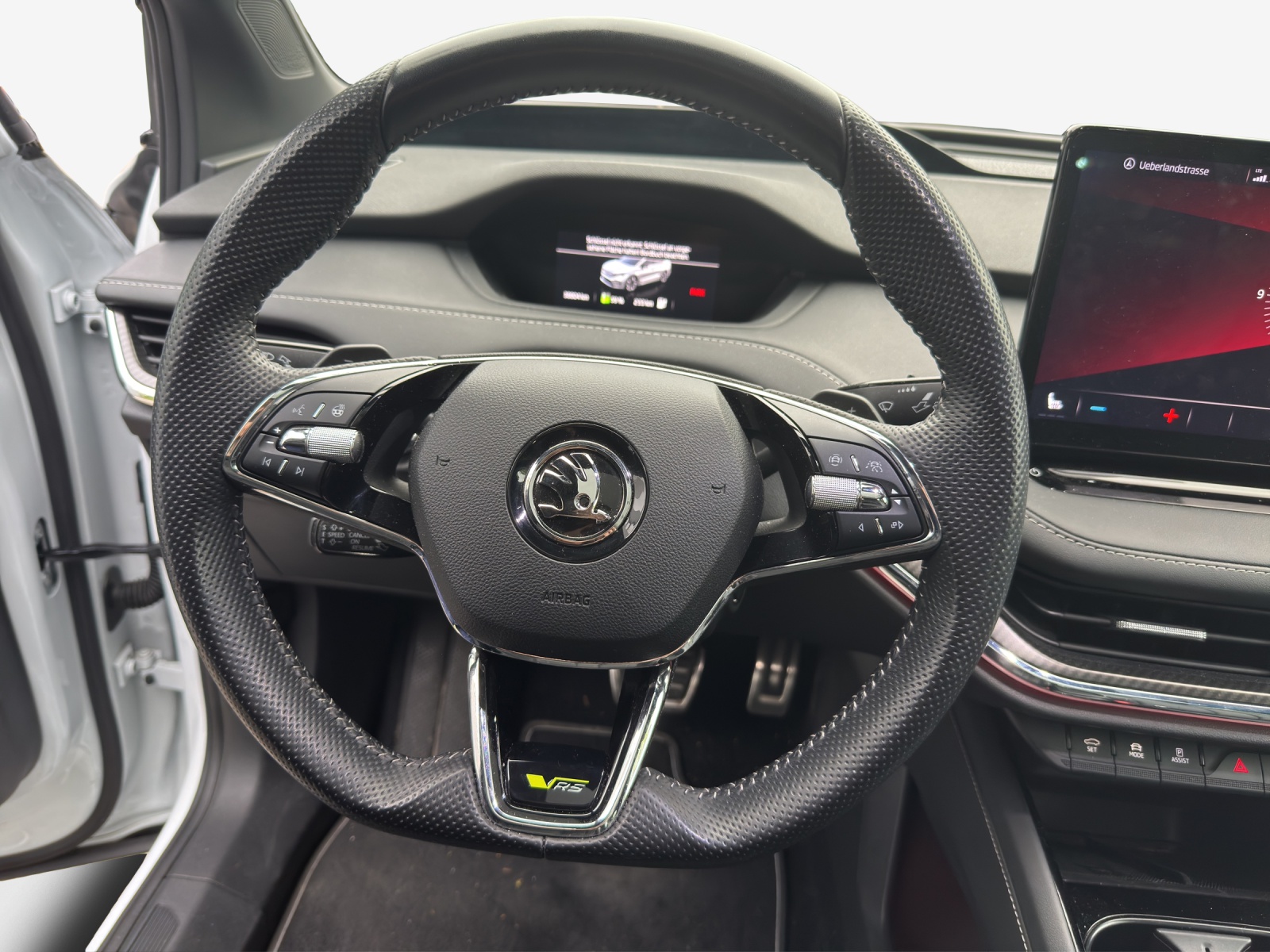 SKODA Enyaq Coupé RS iV 80 4x4-image-10