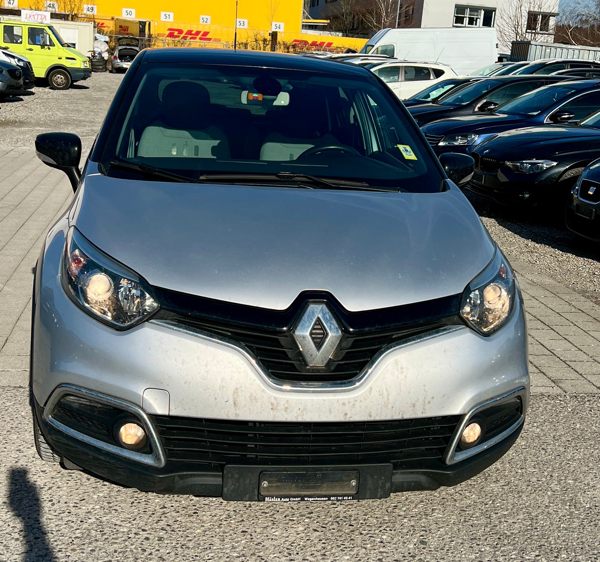 RENAULT Captur 1.2 T 16V Privilège EDC Automat (Klimatronik * Alufelgen * Sensoren Mit Kamera * Multilenkrad * Navigation * BO5)-image-1