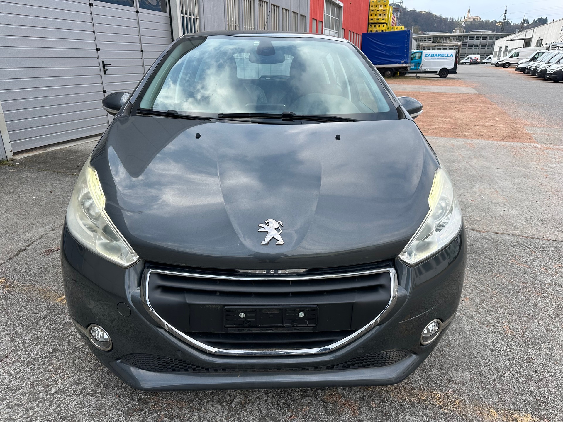 PEUGEOT 208 1.2 THP Allure