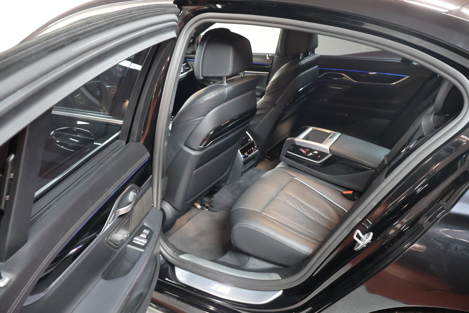 BMW 730d xDrive Steptronic-image-16