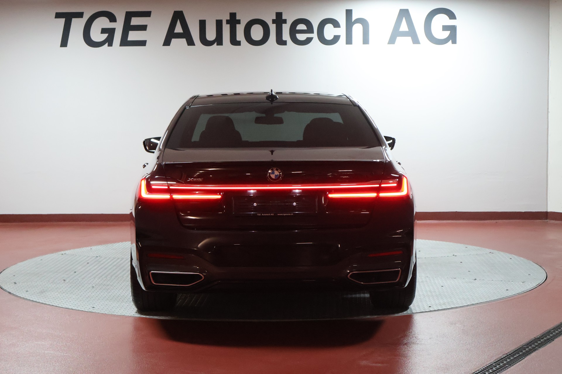 BMW 730d xDrive Steptronic-image-21
