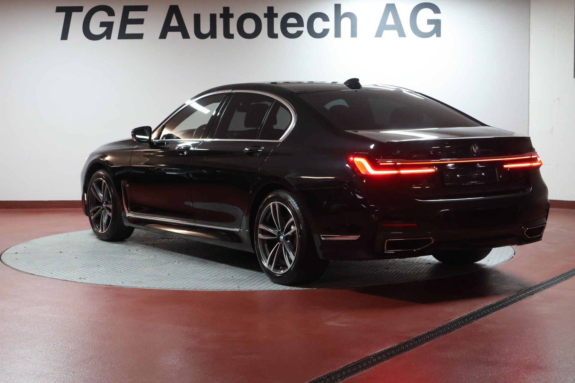 BMW 730d xDrive Steptronic-image-20