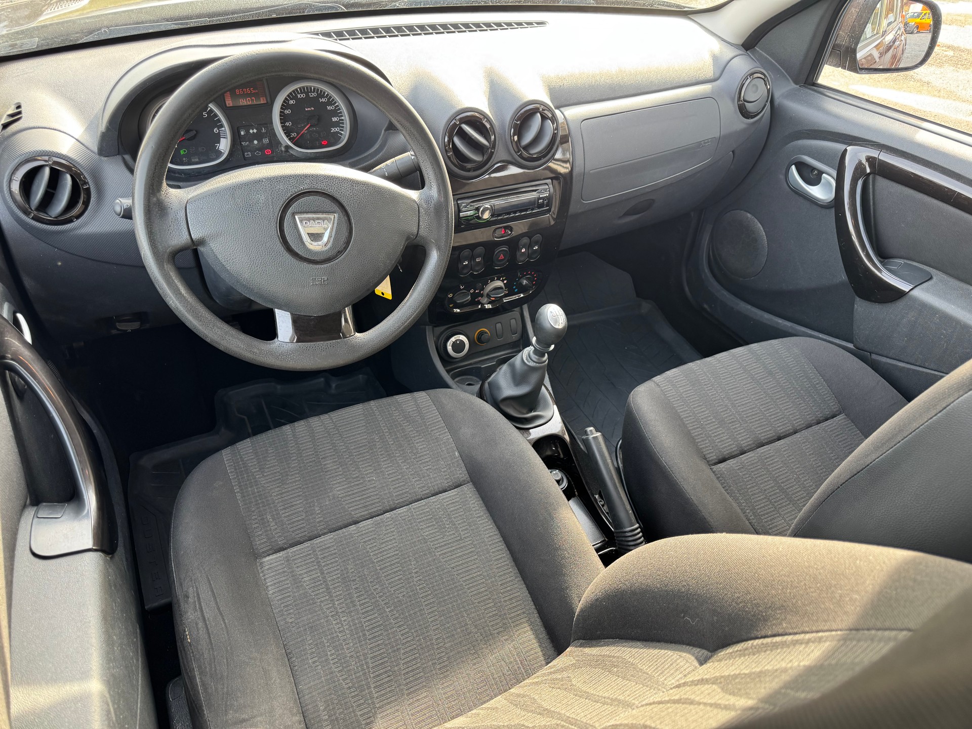 DACIA Duster 1.6 4x4-image-10