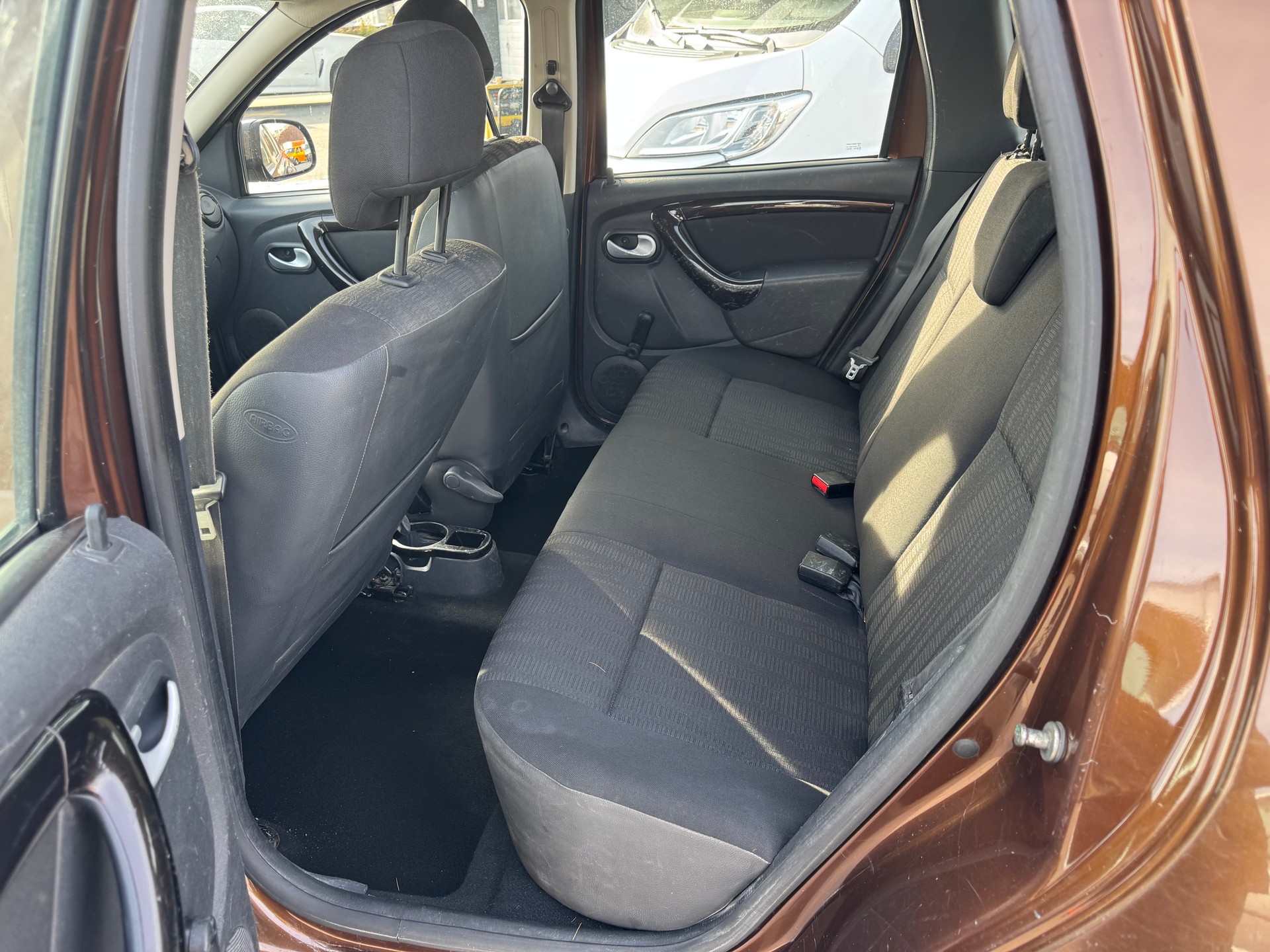 DACIA Duster 1.6 4x4-image-6