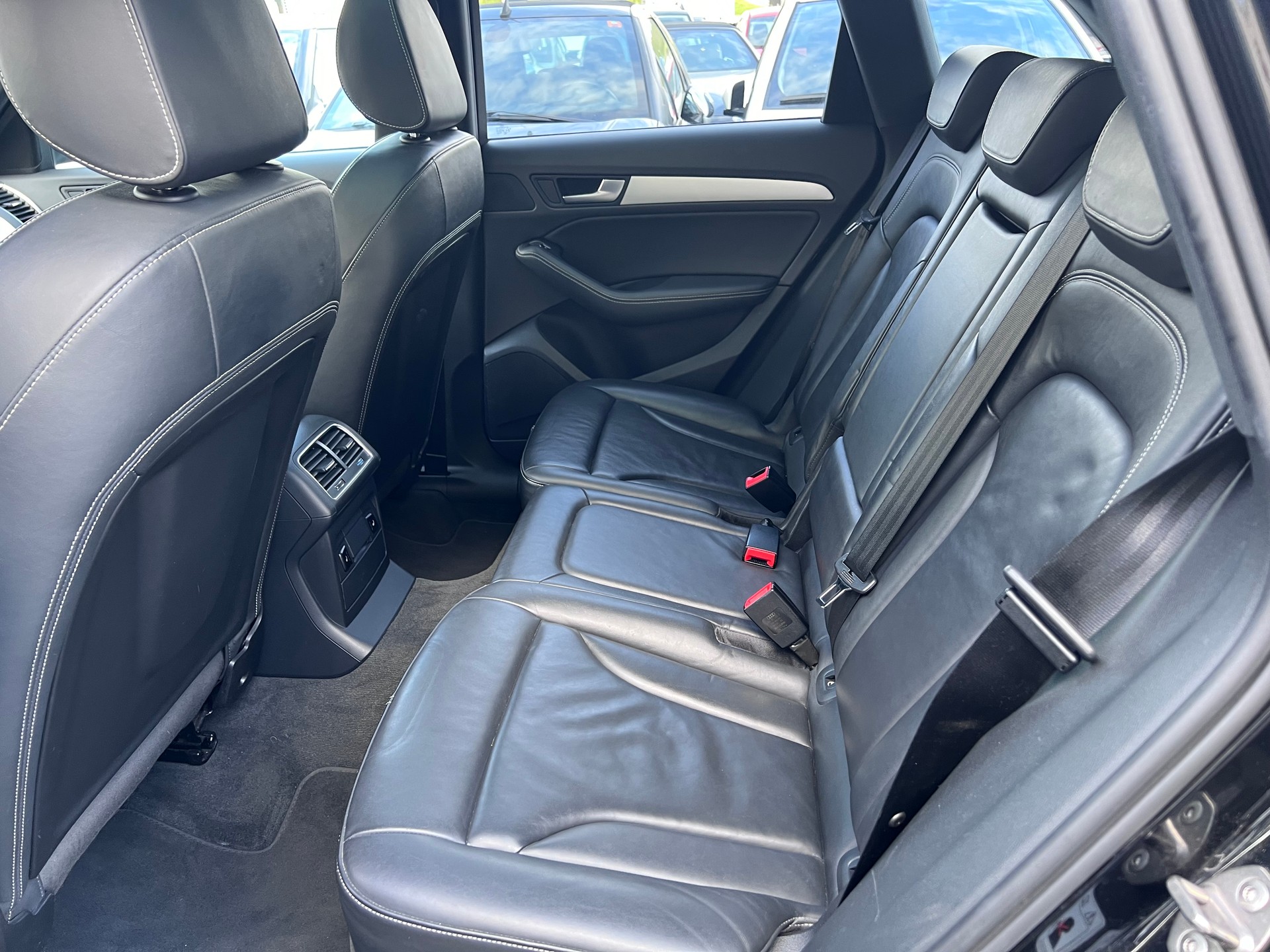AUDI SQ5 3.0 TDI quattro tiptronic-image-14