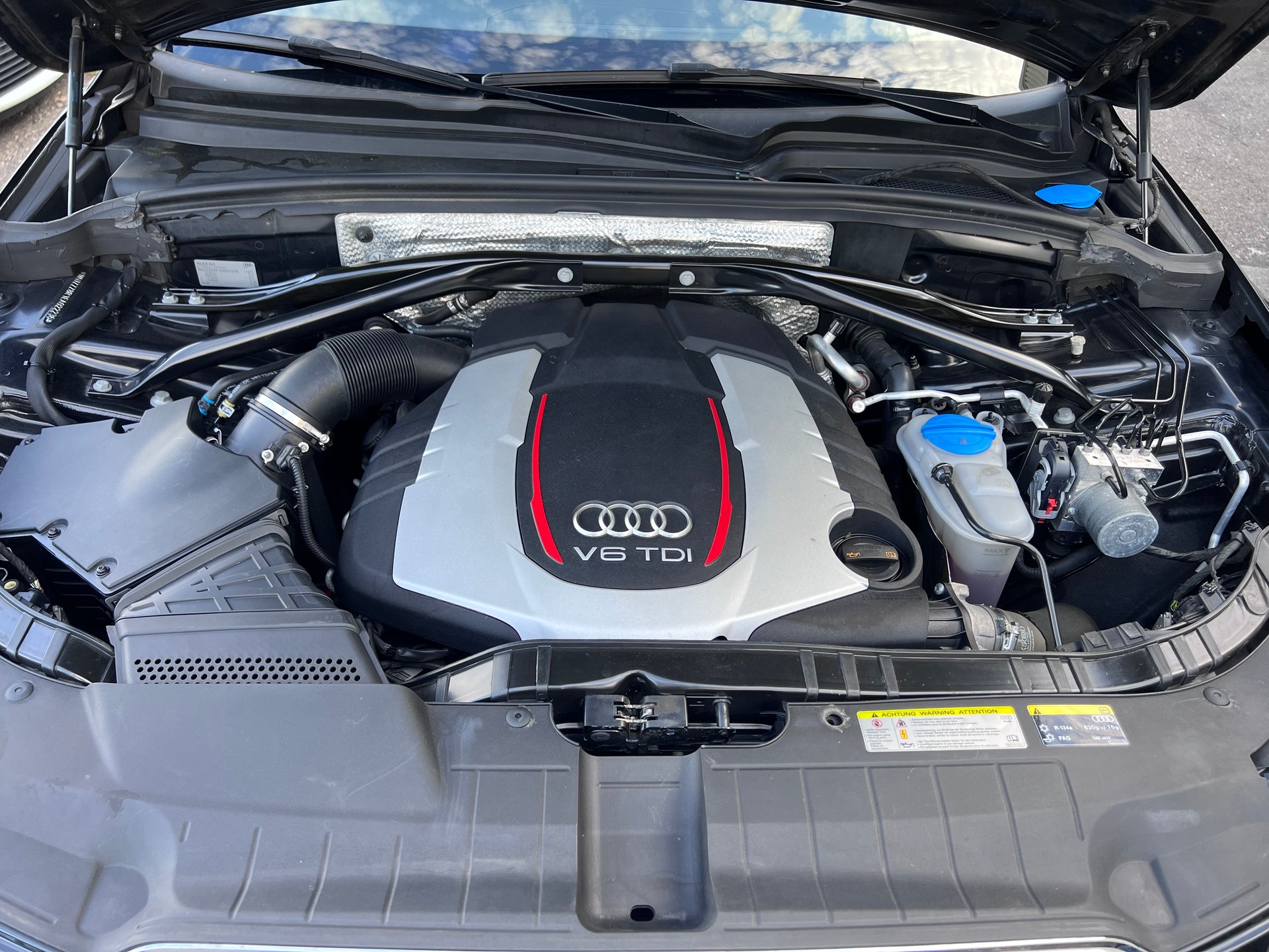 AUDI SQ5 3.0 TDI quattro tiptronic-image-11
