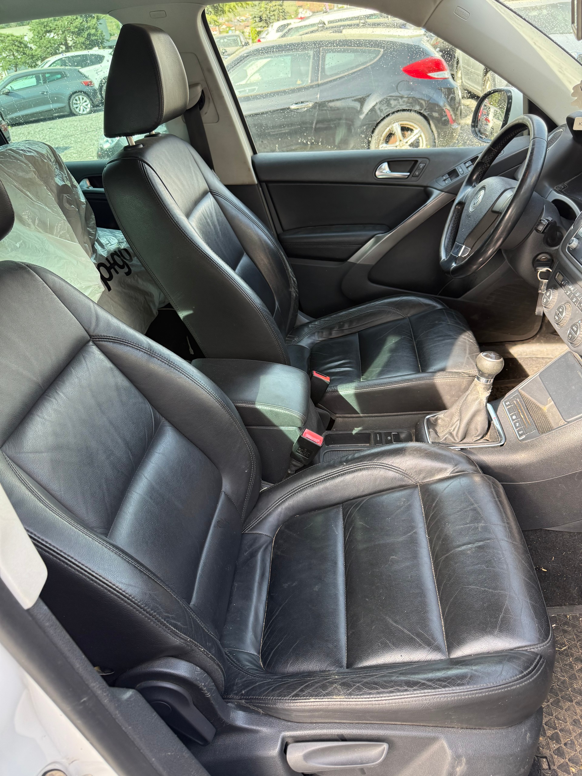 VW Tiguan 1.4 TSI Sport&Style-image-9