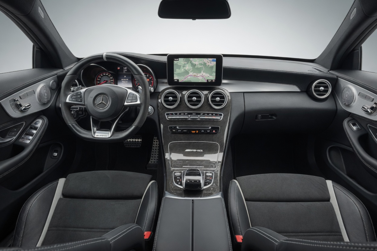 MERCEDES-BENZ C 63 S AMG Speedshift-image-9