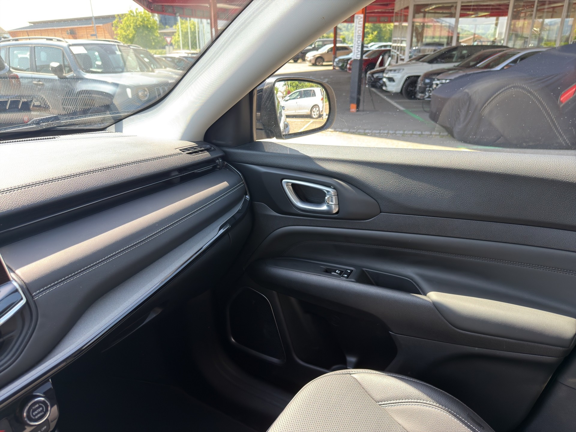 JEEP Compass 1.5 Turbo Summit MHEV-image-41
