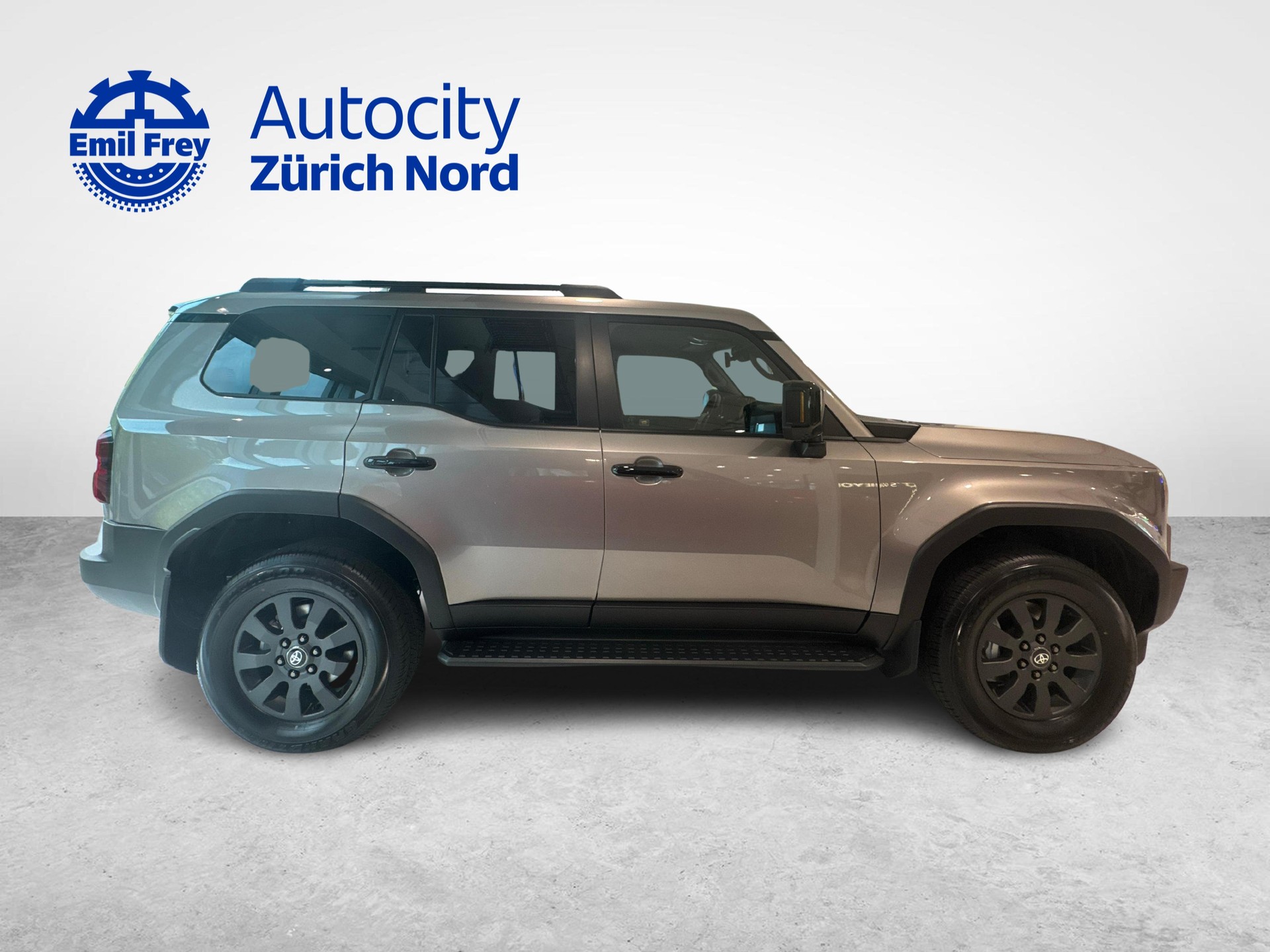 TOYOTA Land Cruiser 2.8 D 48V Style-image-3