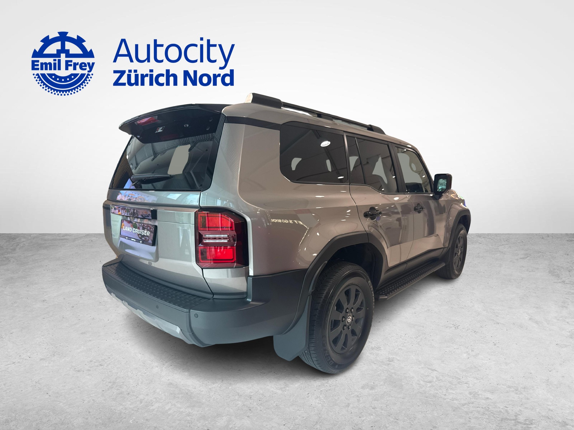 TOYOTA Land Cruiser 2.8 D 48V Style-image-4
