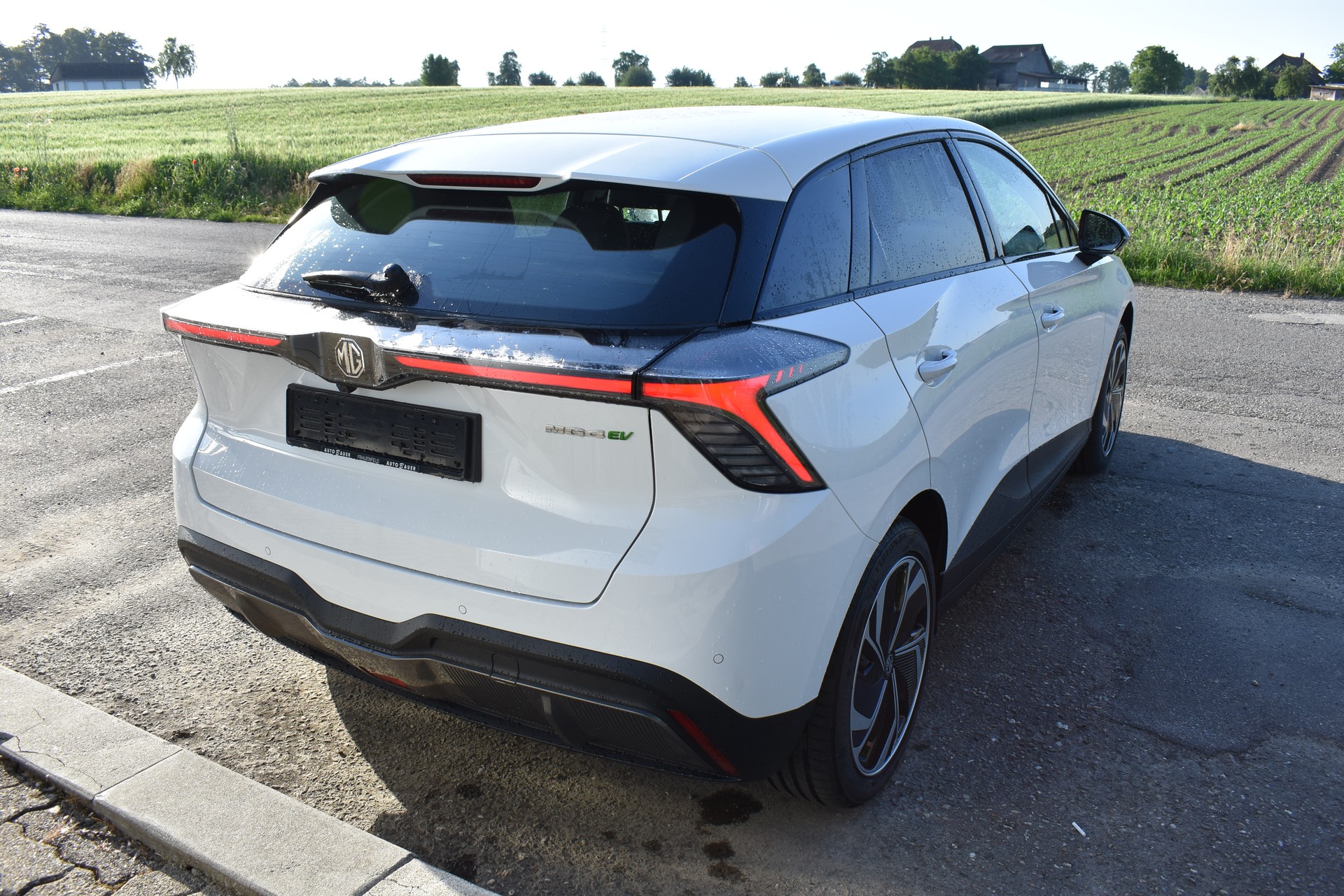 MG 4 EV 64kWh Premium-image-6