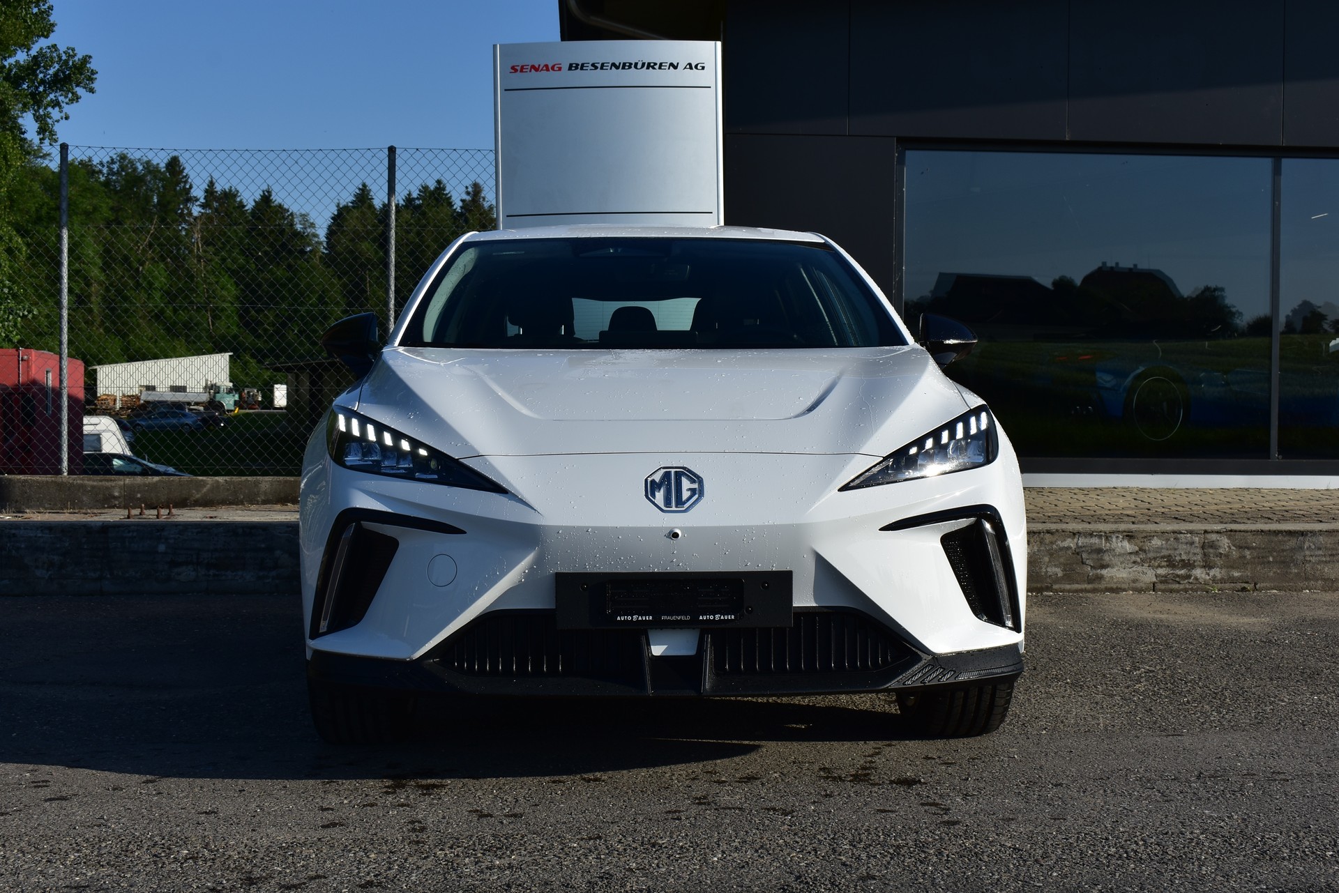 MG 4 EV 64kWh Premium-image-0