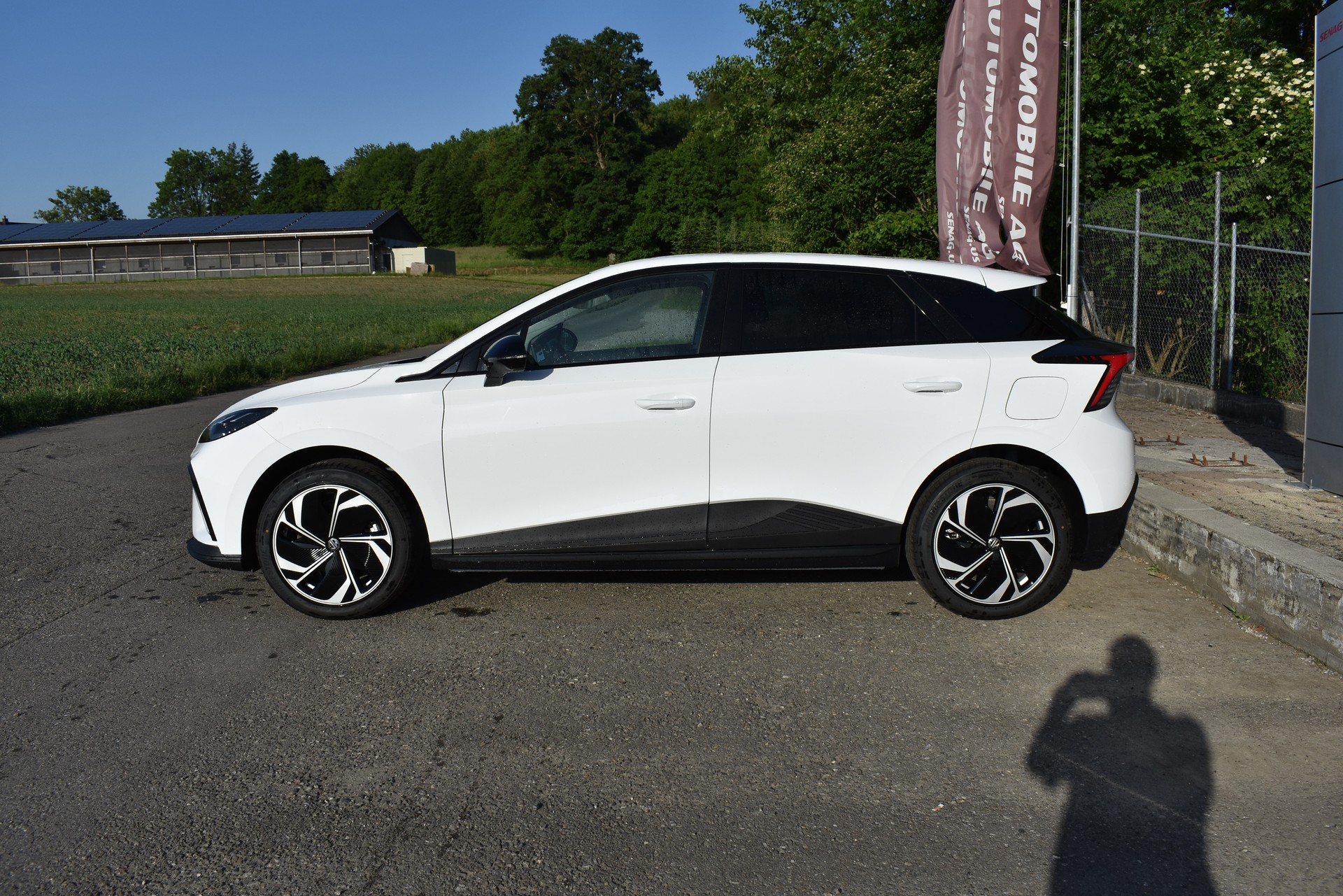 MG 4 EV 64kWh Premium-image-3
