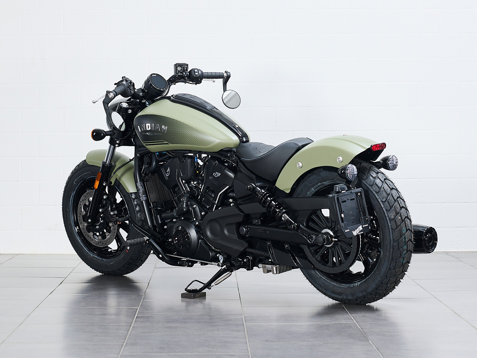 INDIAN Scout Bobber L+T-showroom-element-3