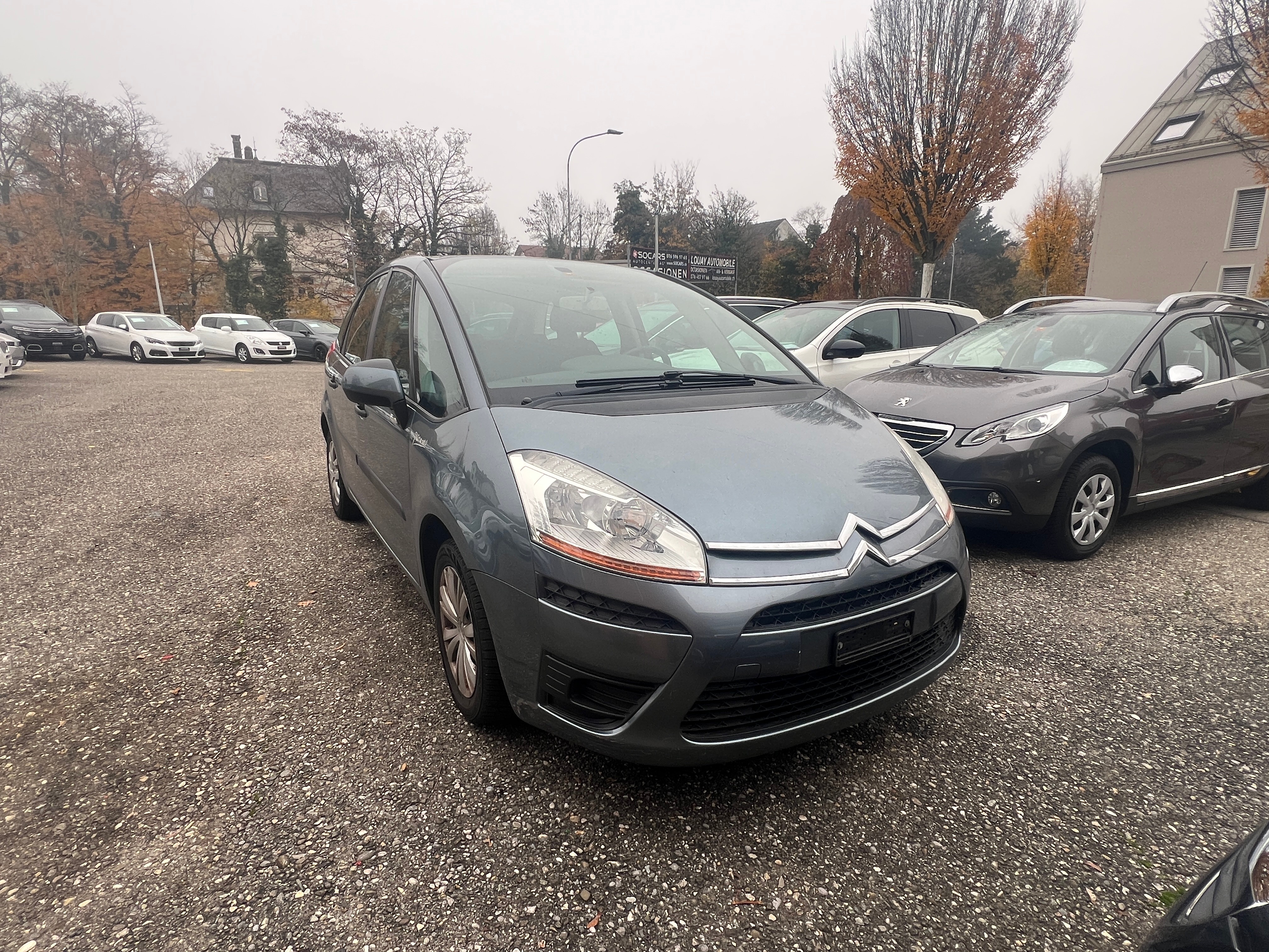 Car photo