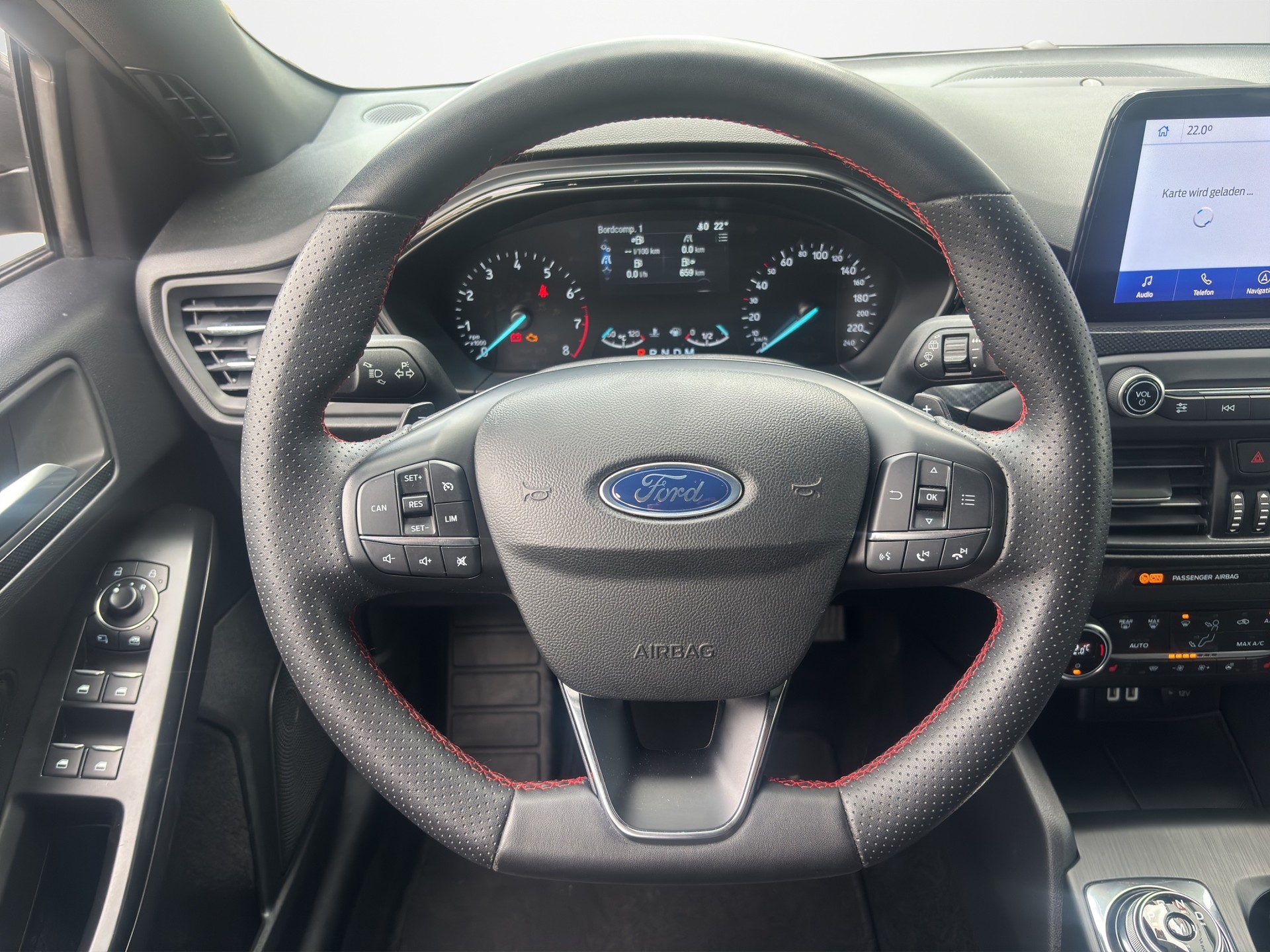FORD Focus 1.0i EcoB 125 ST-Line-image-6