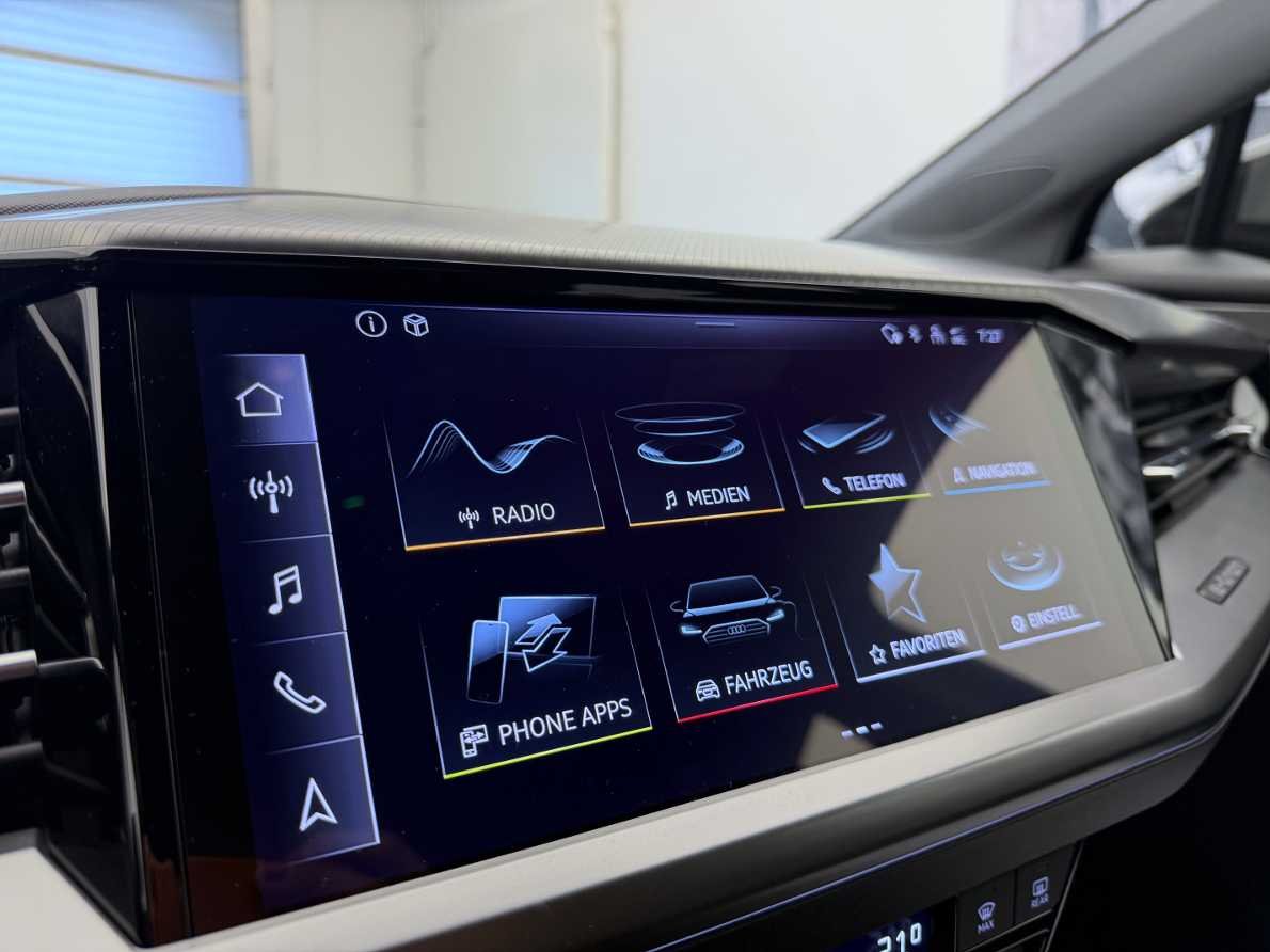 AUDI Q4 e-tron 50 quattro-image-12