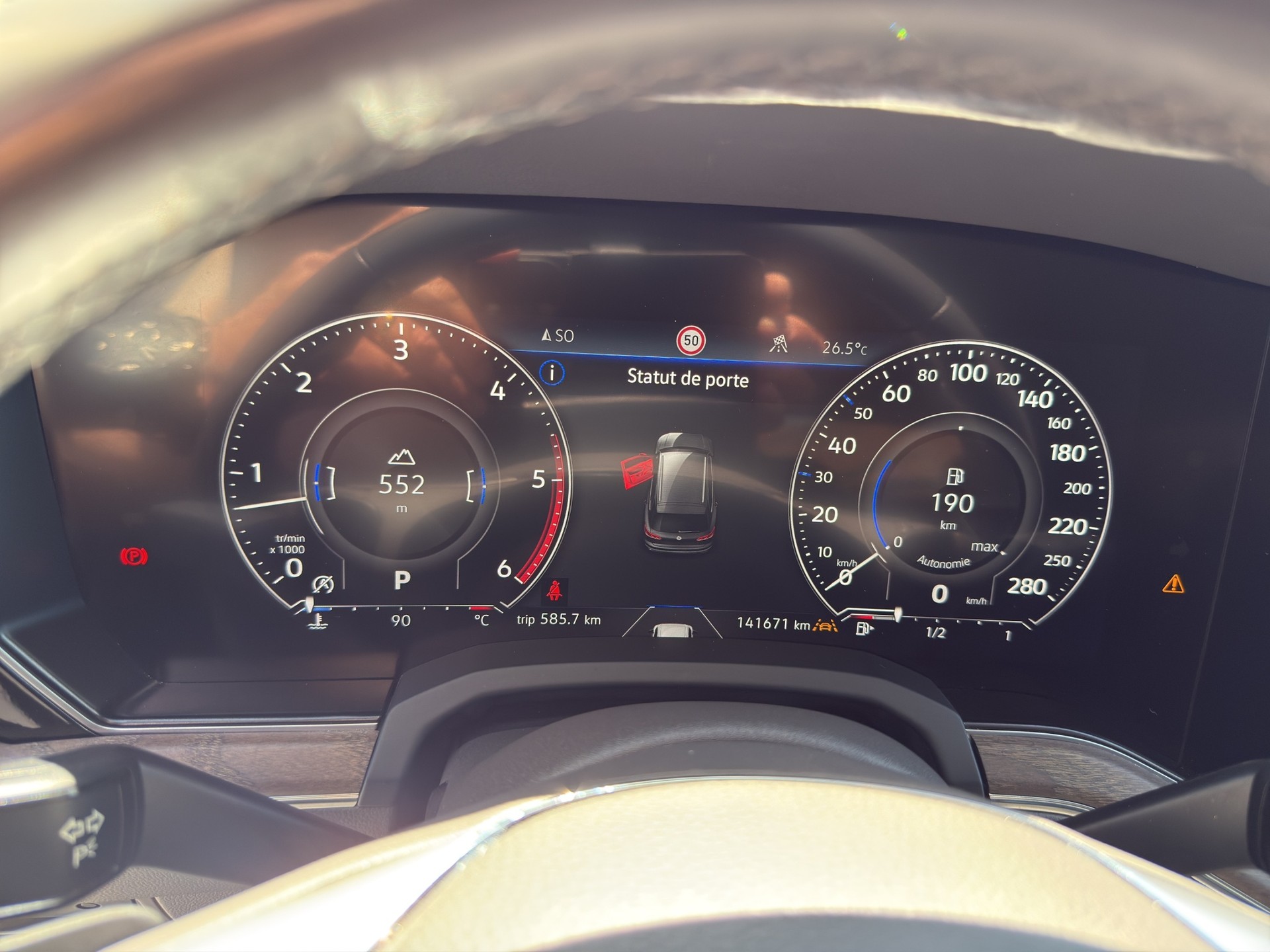 VW Touareg 3.0 TDI Atmosphere Tiptronic-image-10