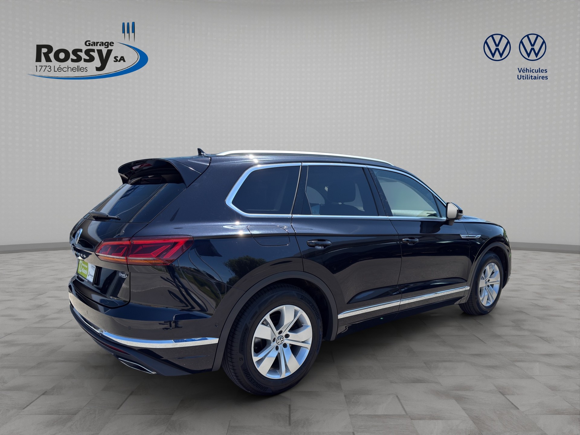 VW Touareg 3.0 TDI Atmosphere Tiptronic-image-5