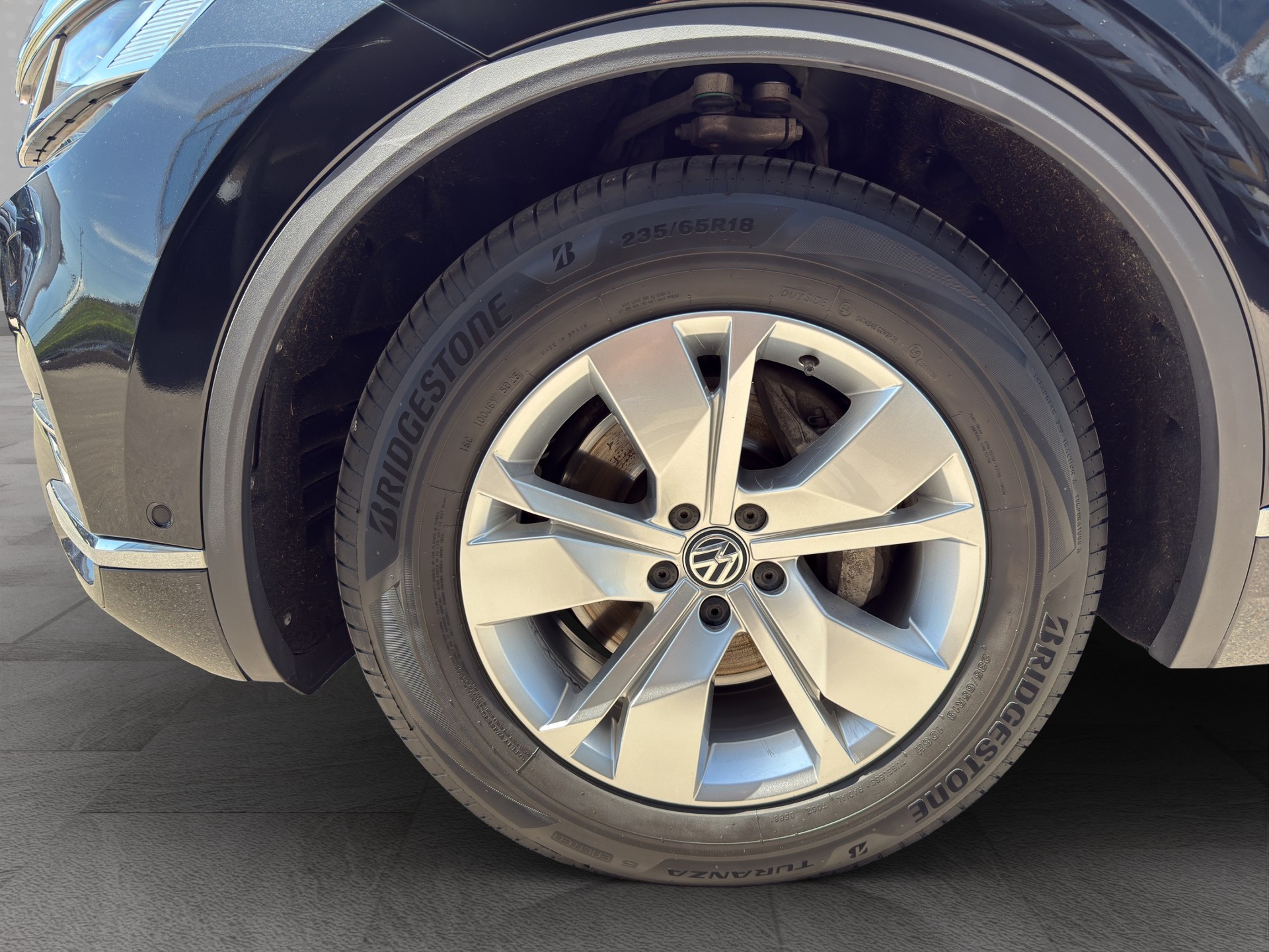 VW Touareg 3.0 TDI Atmosphere Tiptronic-image-24