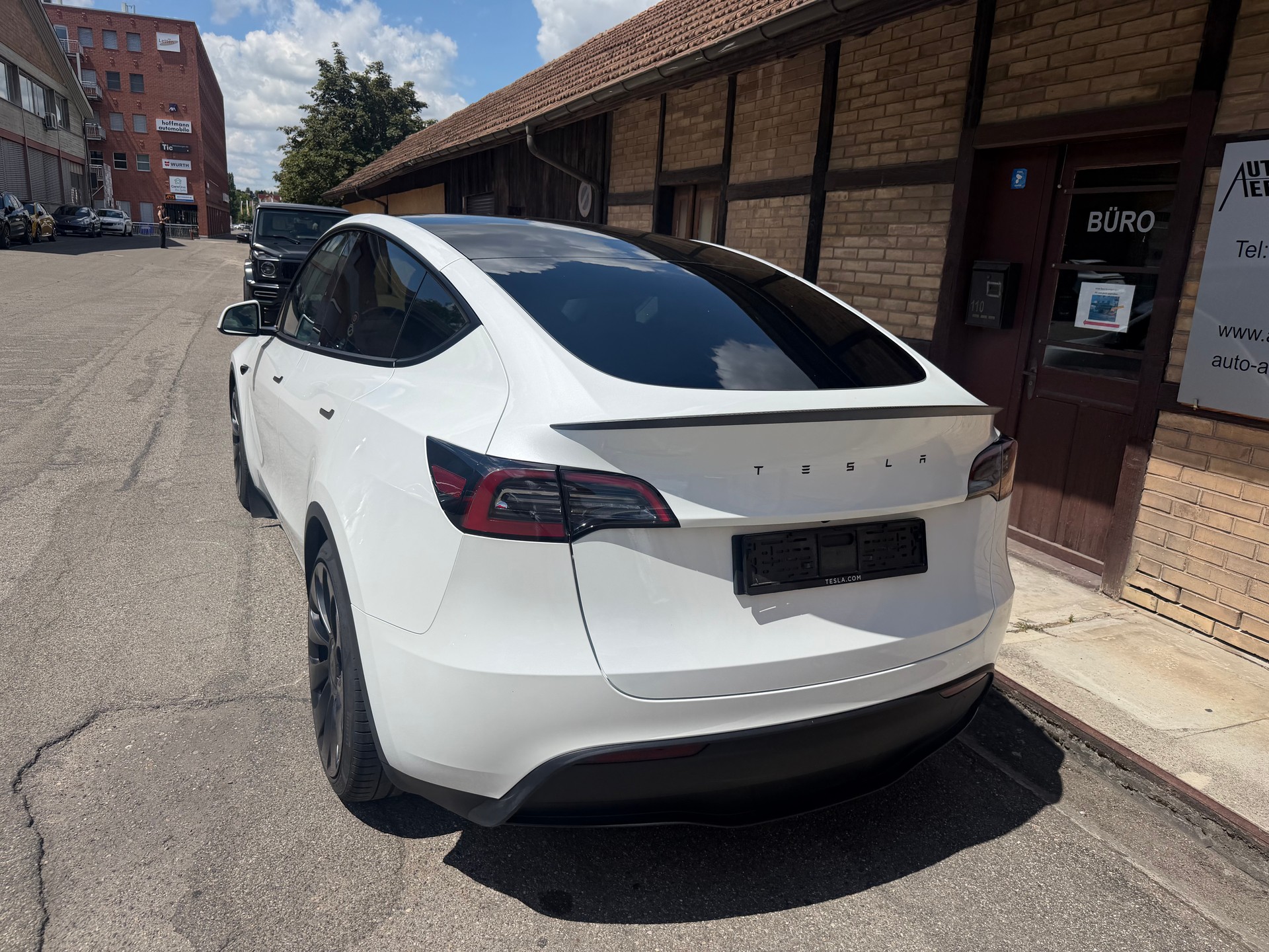 TESLA Model Y Performance-image-4