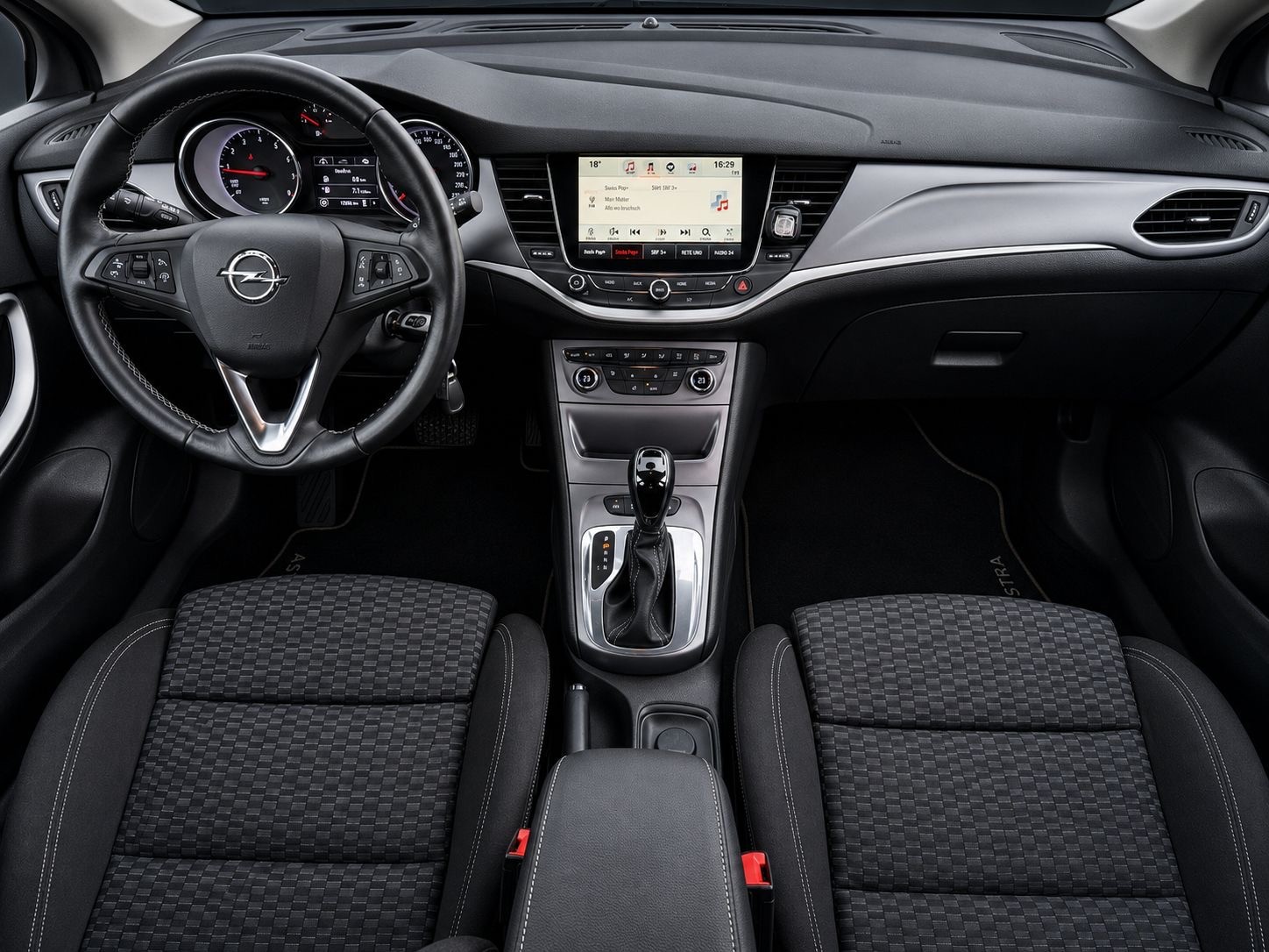 OPEL Astra 1.4i Turbo Dynamic Automatic-image-8