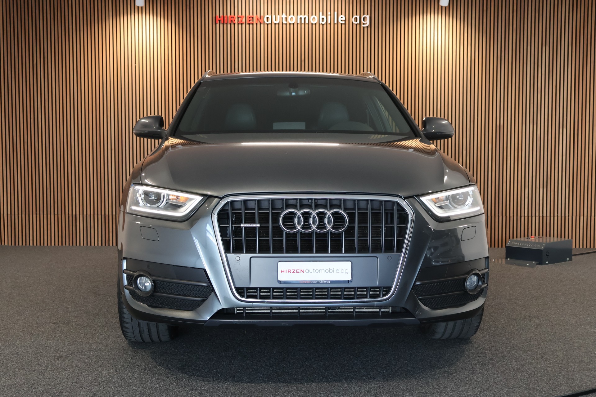 AUDI Q3 2.0 TFSI quattro S-tronic-image-31