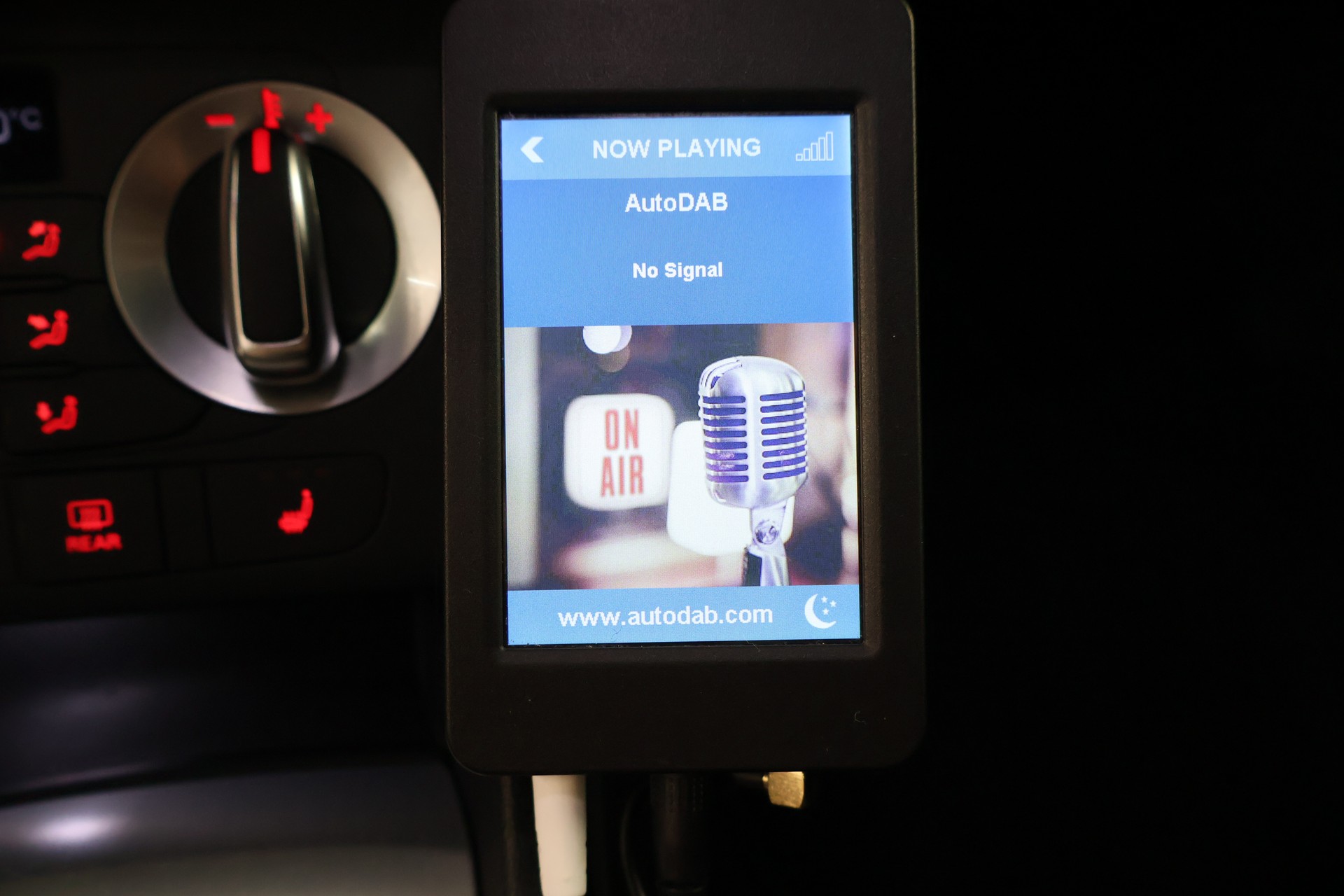 AUDI Q3 2.0 TFSI quattro S-tronic-image-27