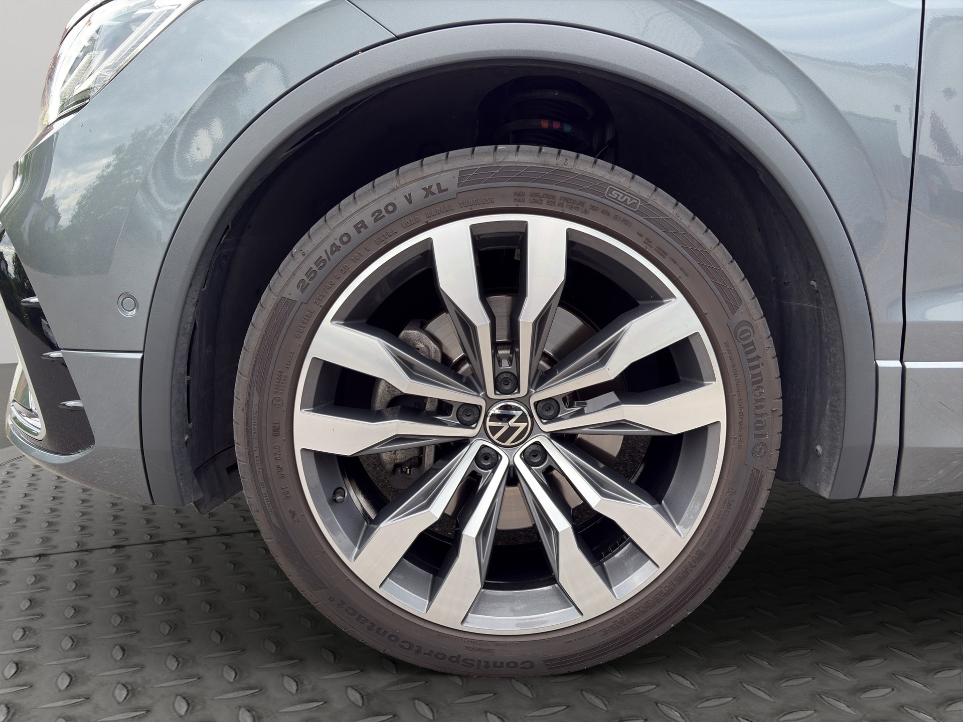 VW Tiguan Allspace 2.0TSI Highline 4Motion DSG-image-12