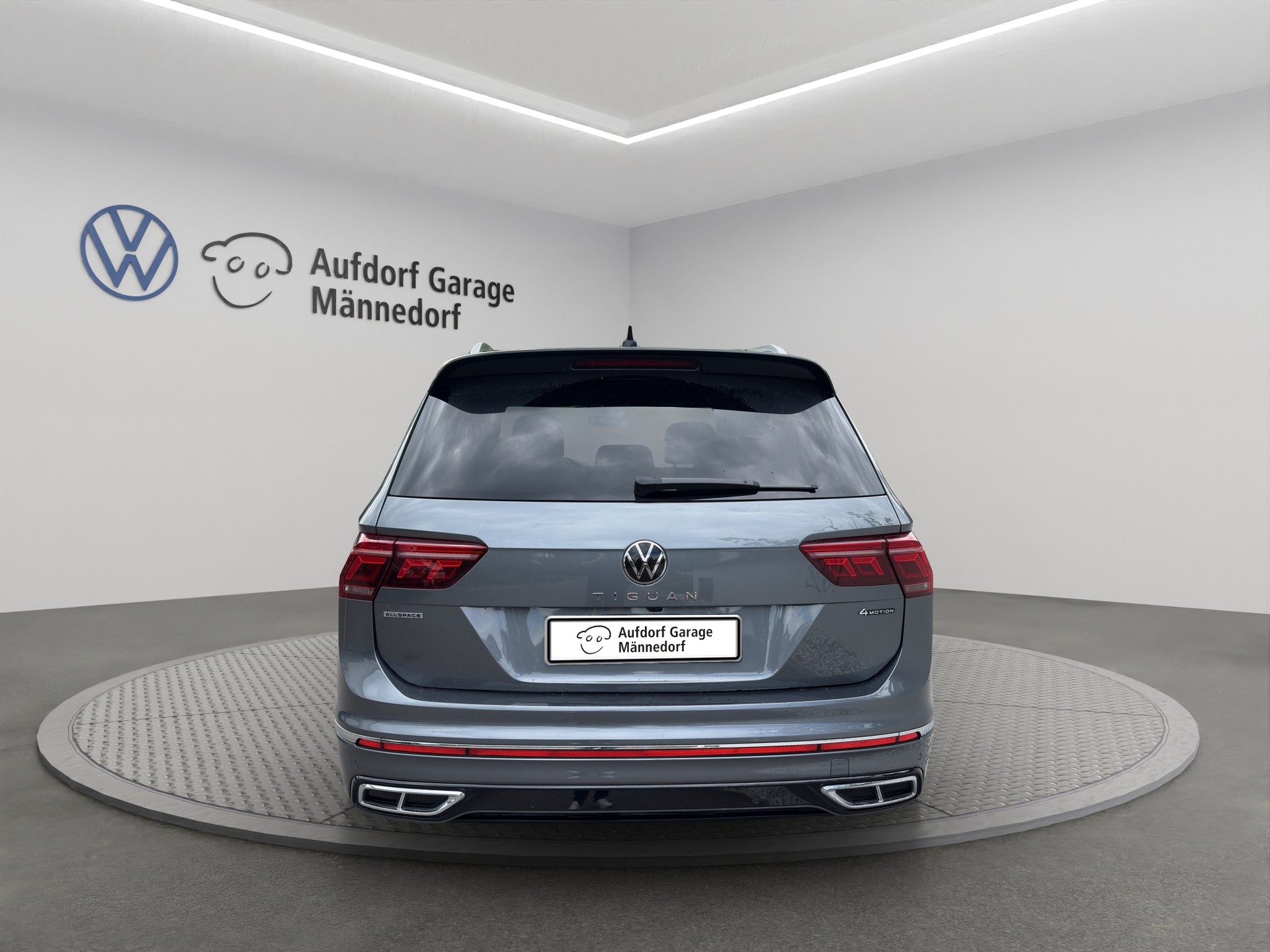 VW Tiguan Allspace 2.0TSI Highline 4Motion DSG-image-4