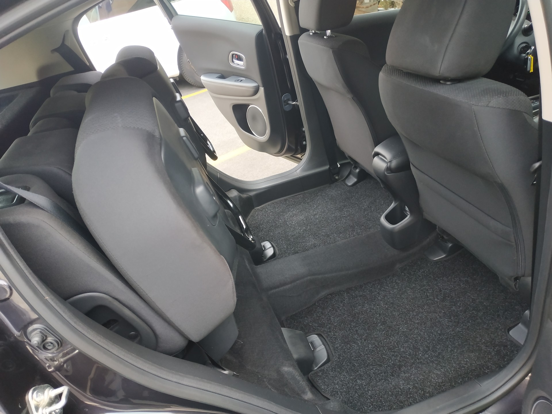 HONDA HR-V 1.5i-VTEC Elegance CVT-image-18