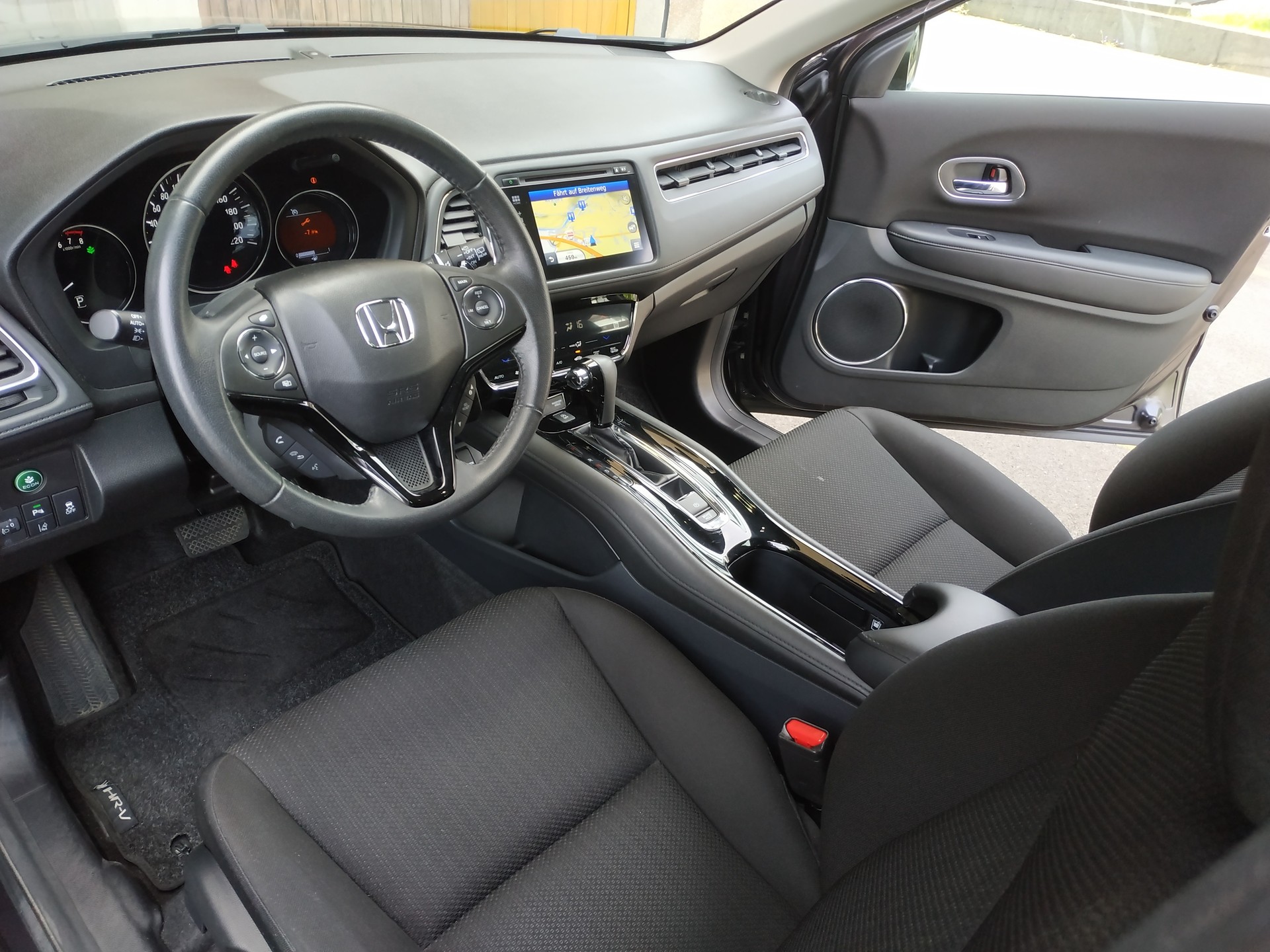 HONDA HR-V 1.5i-VTEC Elegance CVT-image-9