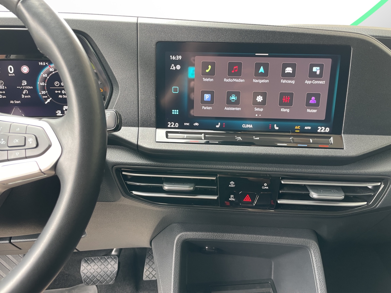 VW Caddy 1.5 TSI Life DSG-image-10