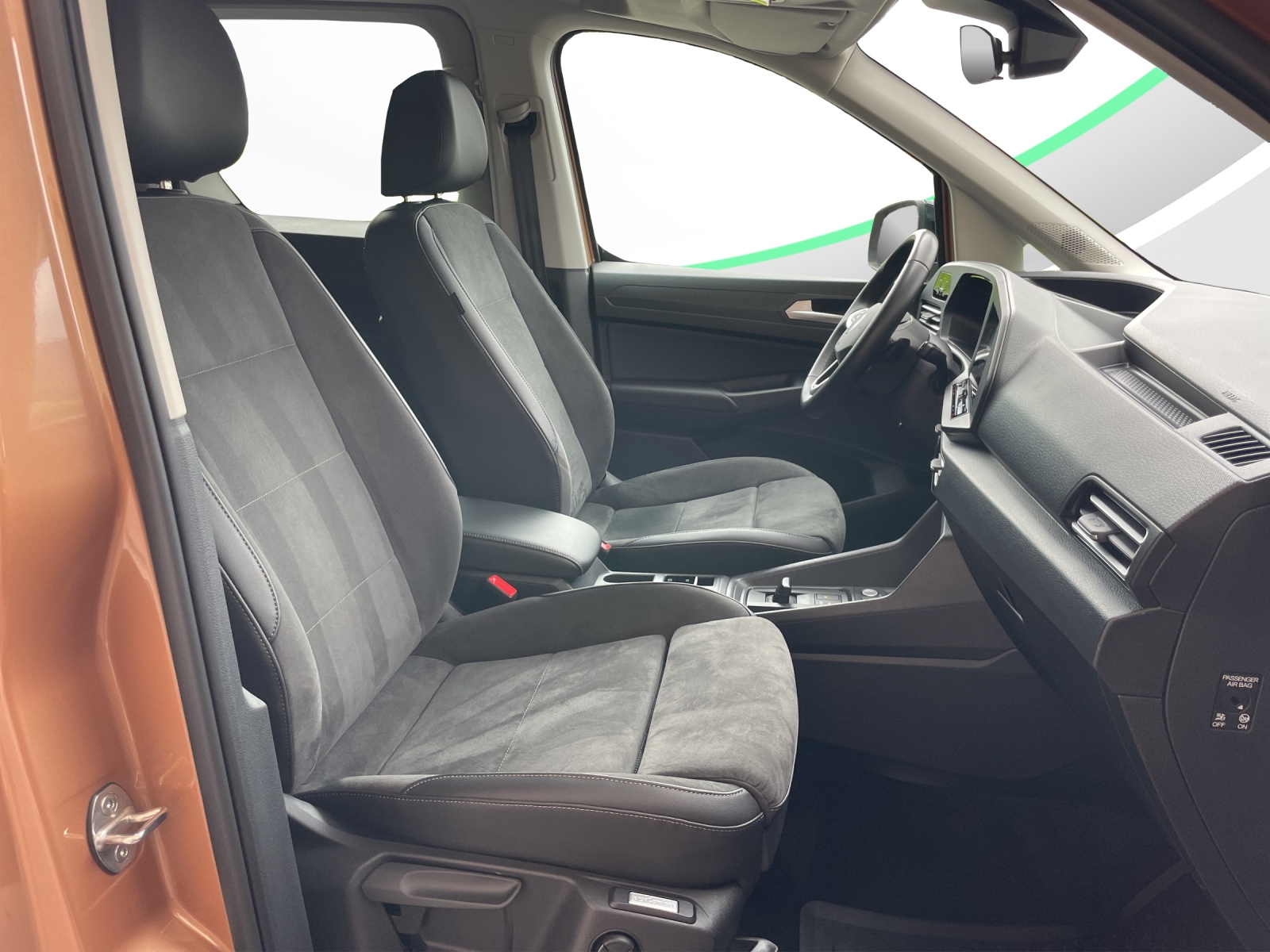 VW Caddy 1.5 TSI Life DSG-image-12