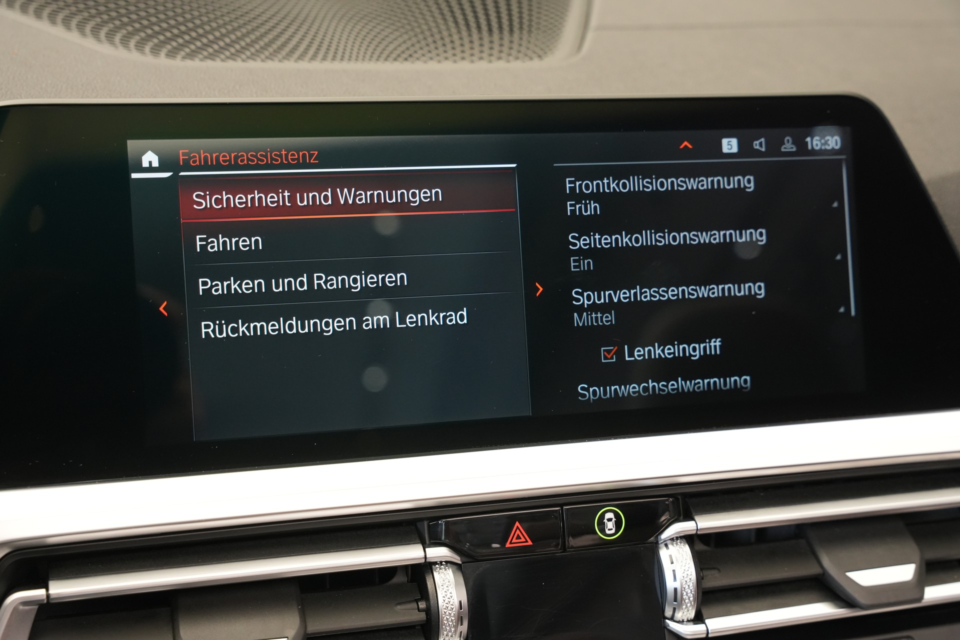 BMW M440i xDrive 48V Cabriolet Steptronic *CH-Fahrzeug*-image-29