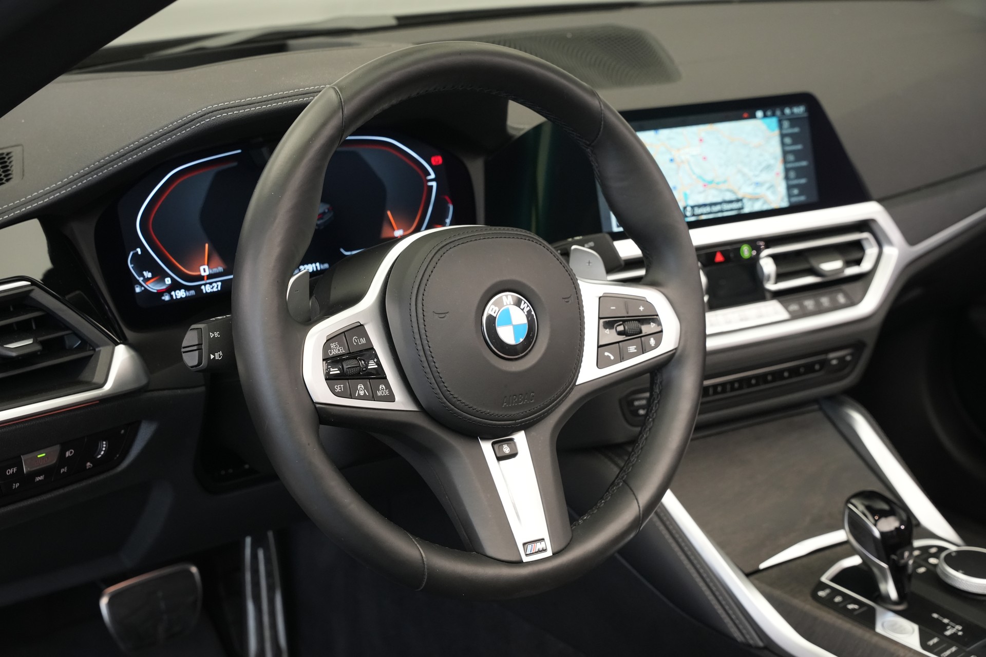 BMW M440i xDrive 48V Cabriolet Steptronic *CH-Fahrzeug*-image-19