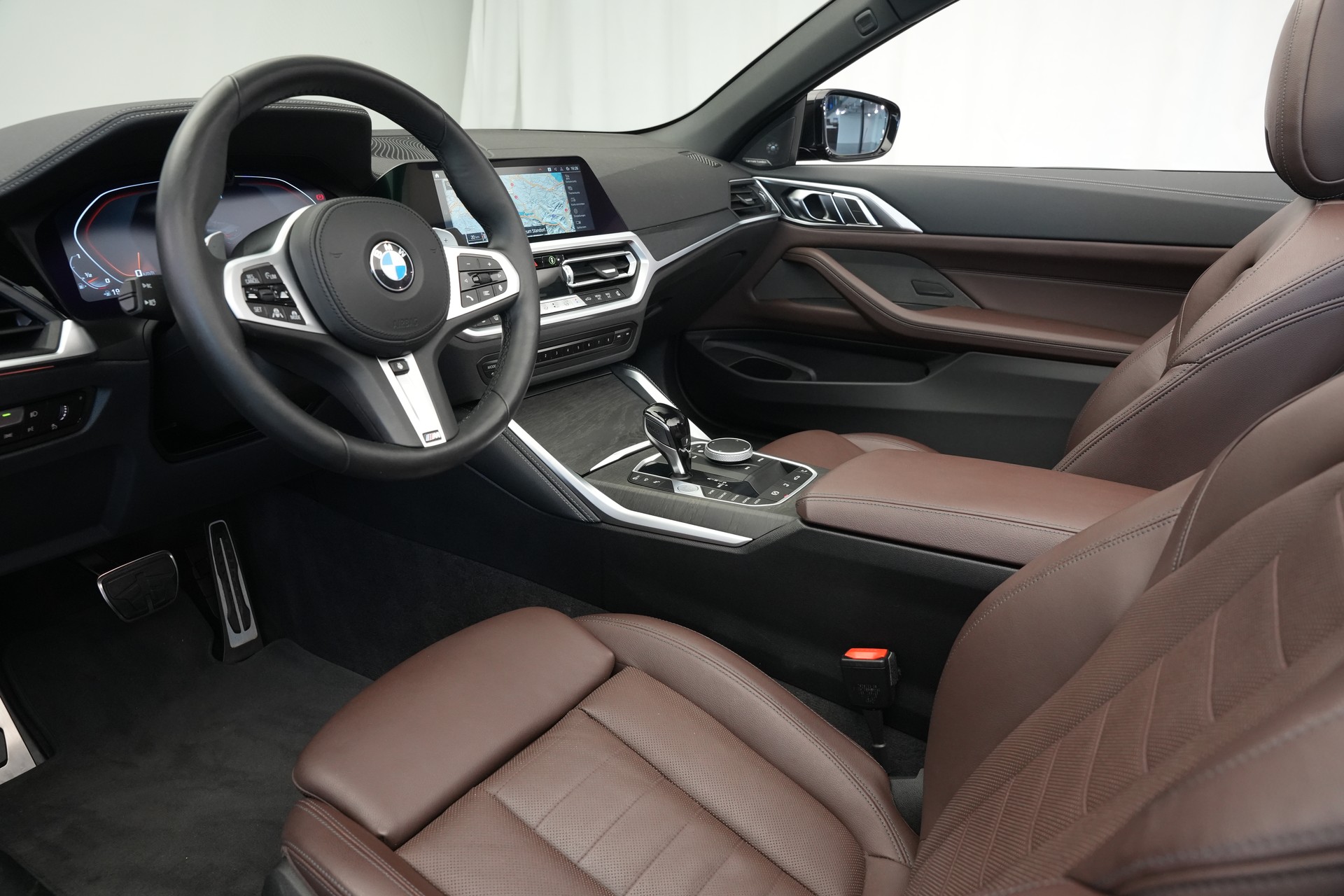BMW M440i xDrive 48V Cabriolet Steptronic *CH-Fahrzeug*-image-12