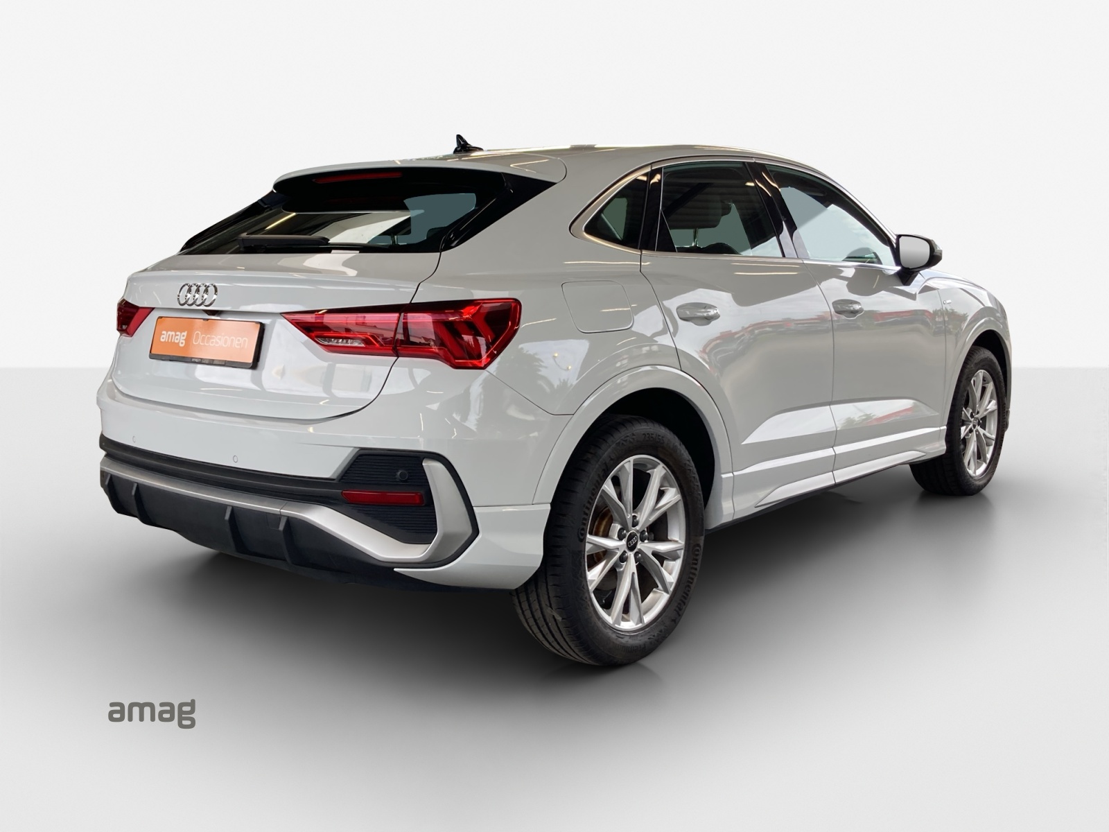 AUDI Q3 Sportback 35 TFSI S line Attraction S-tronic-image-4