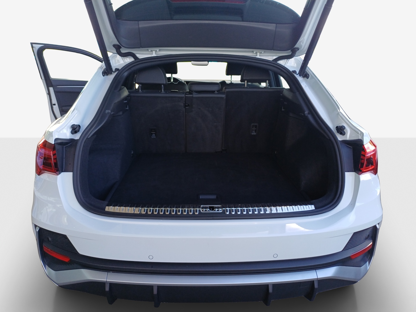 AUDI Q3 Sportback 35 TFSI S line Attraction S-tronic-image-12