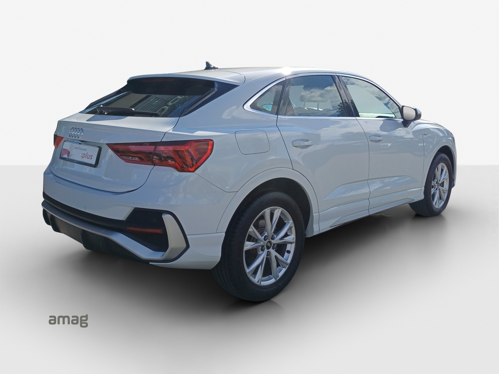 AUDI Q3 Sportback 35 TFSI S line Attraction S-tronic-image-4